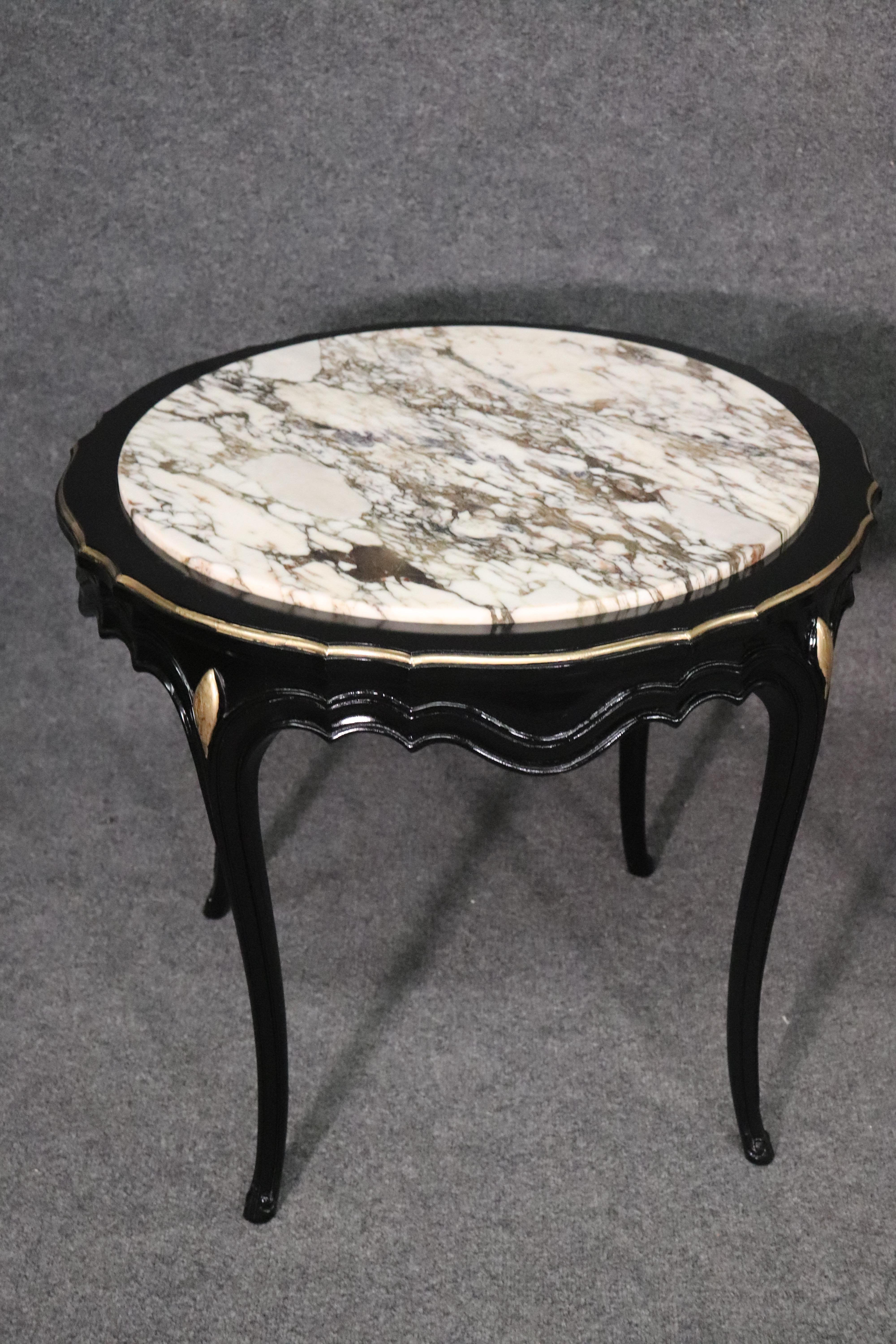 French Louis XV Black Lacquer and Marble-Top Geuridons End Tables, circa 1940s 1