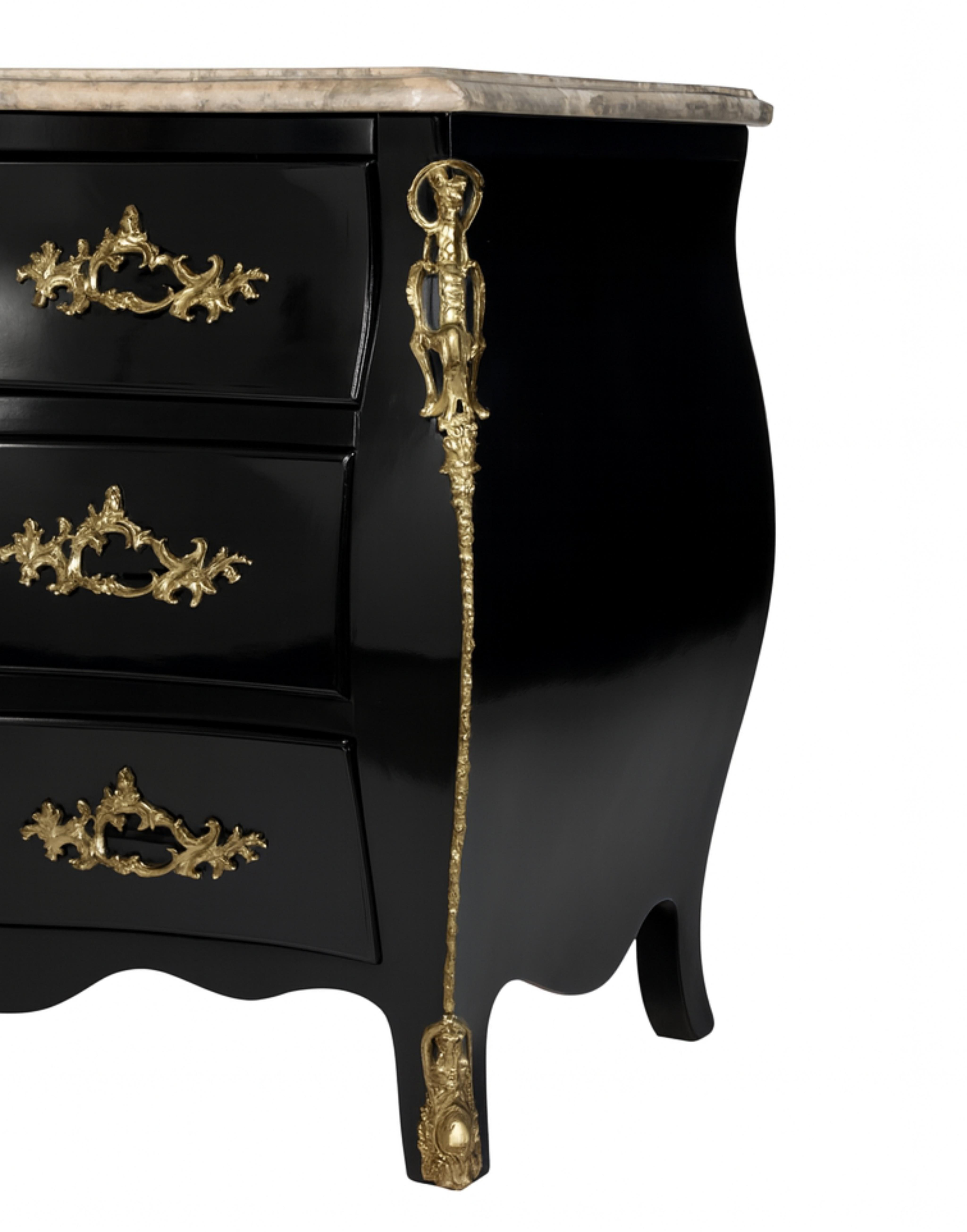 Comò francese Luigi XV con piano in marmo e lacca nera, XIX secolo in vendita 2