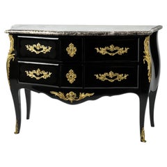 French Louis XV Bombé Chest of Drawers, 19th Century