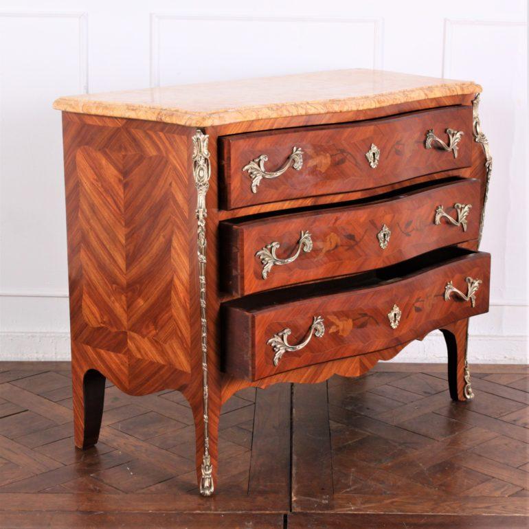 Marquetry French Louis XV Bombe Commode