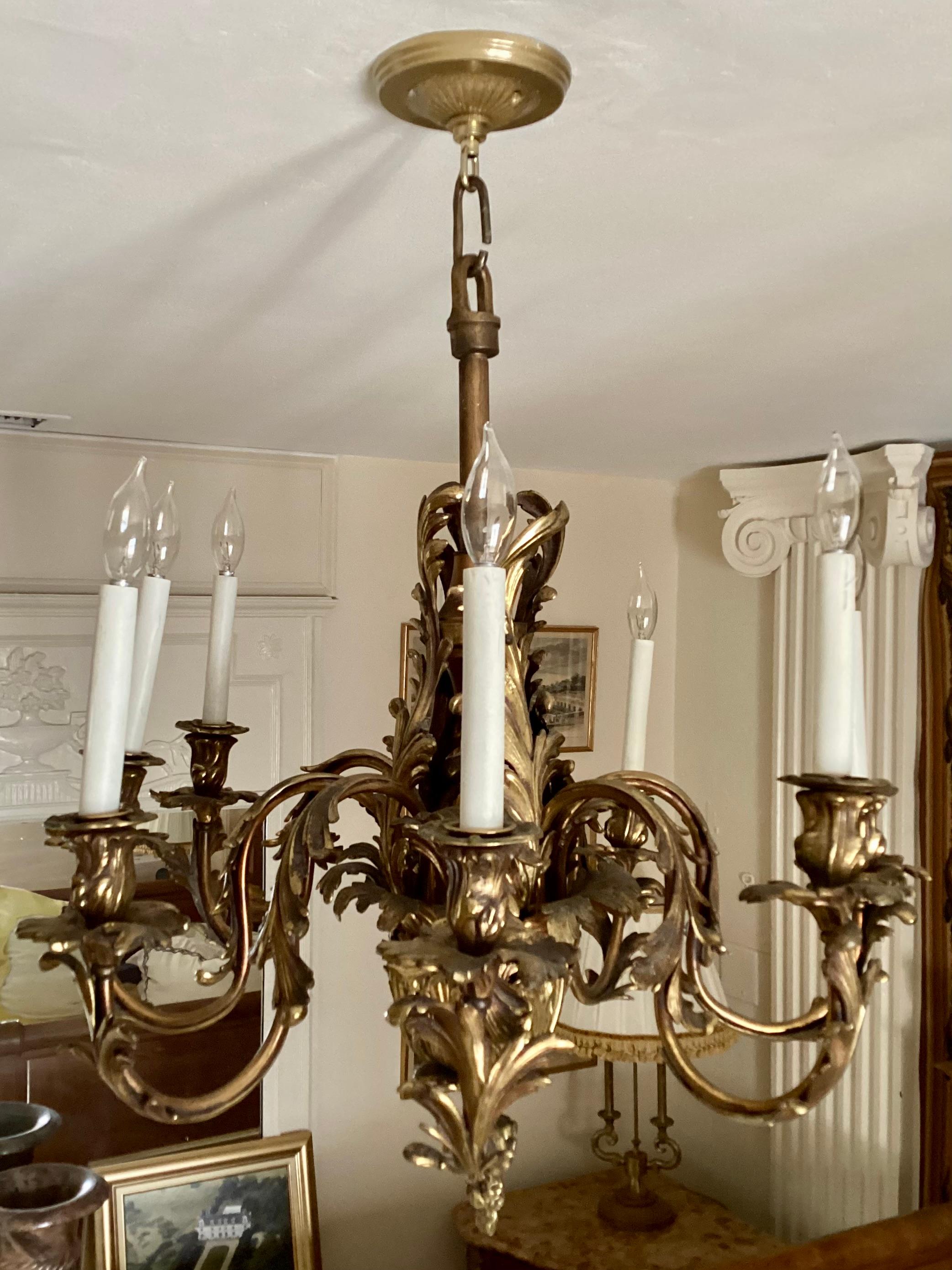 French Louis XV Bronze Chandelier In Good Condition In Los Angeles, CA