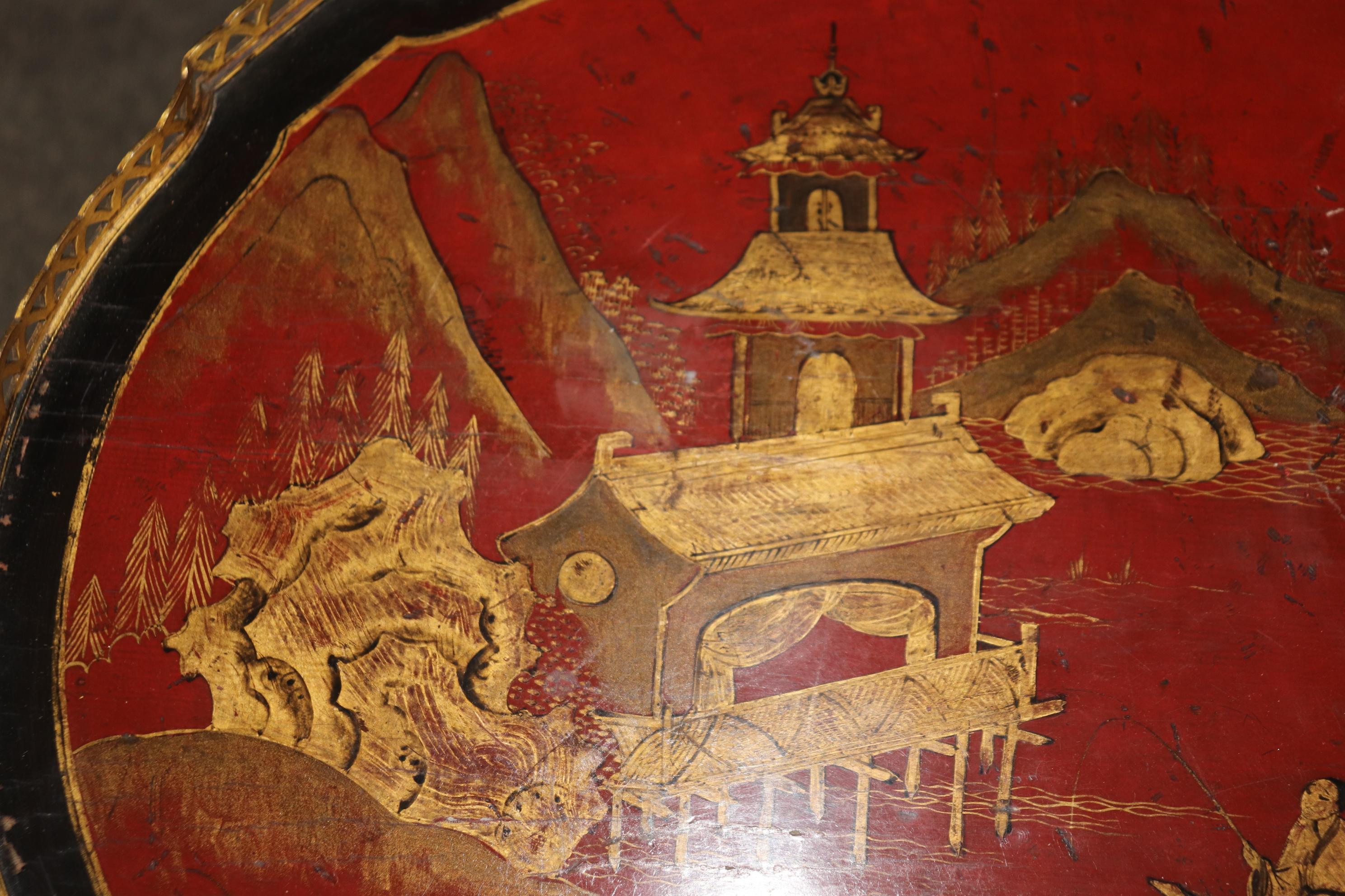 Stand de table d'appoint Chinoiserie Louis XV en laque rouge et noire, monté sur bronze en vente 12