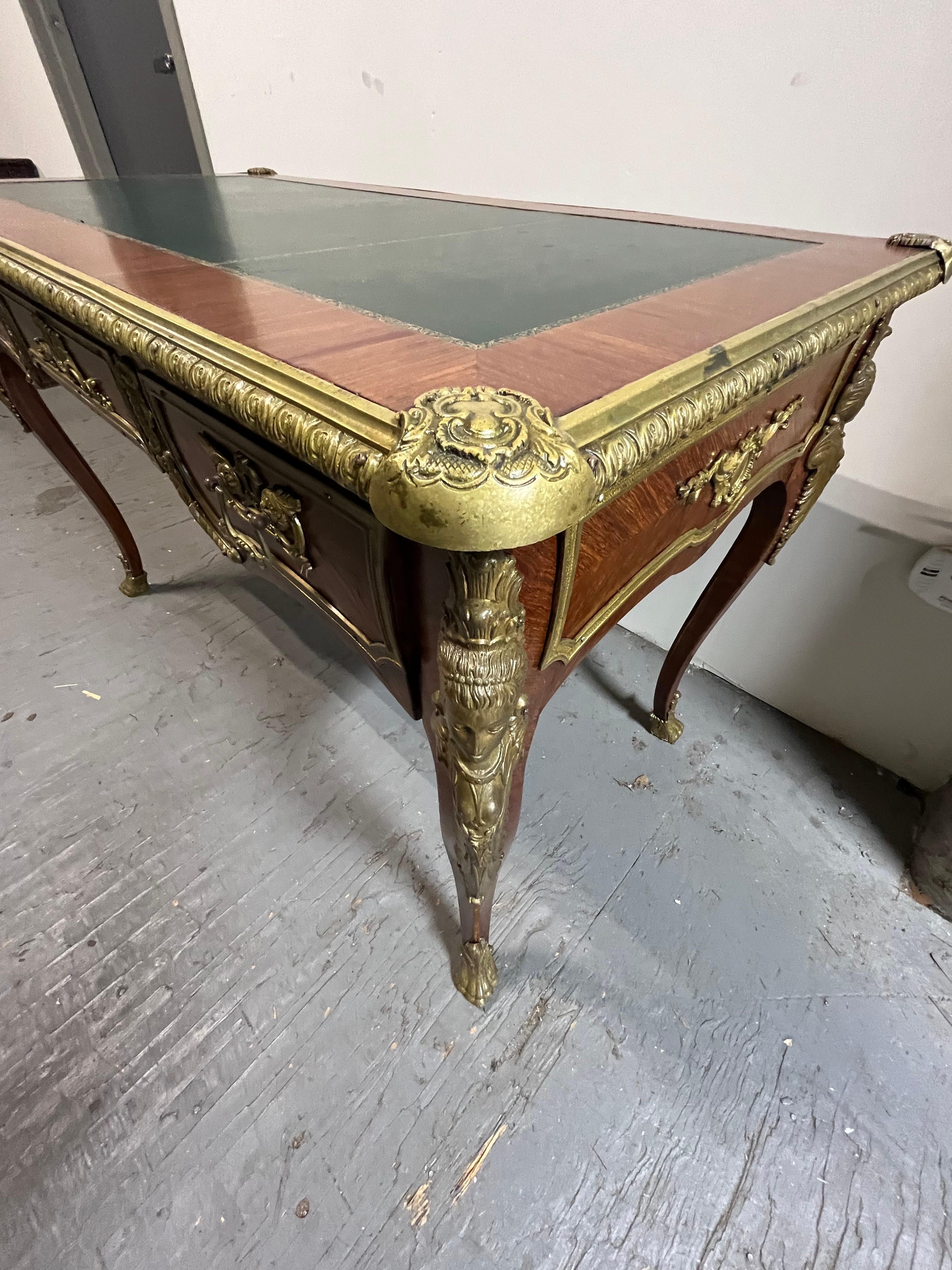 20th Century French Louis XV Bureau Plat Leather Top Desk With Mounted Bronze Ormolu For Sale