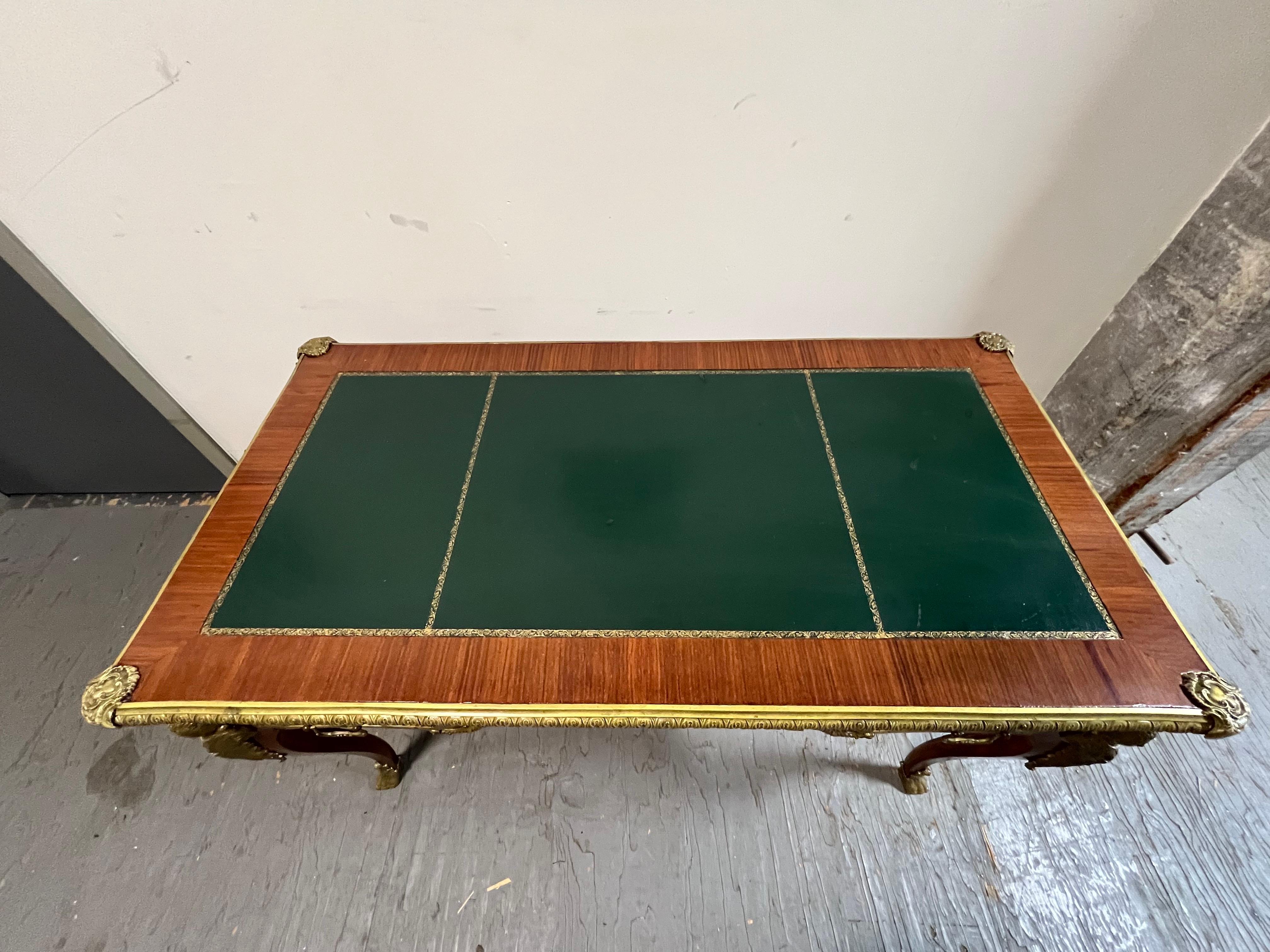 French Louis XV Bureau Plat Leather Top Desk With Mounted Bronze Ormolu For Sale 4