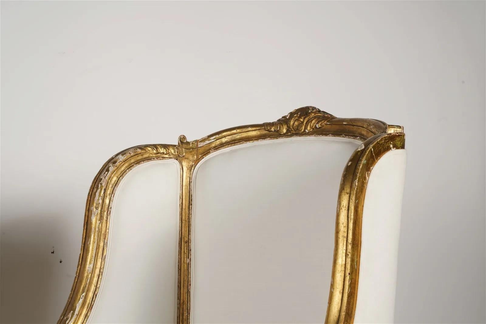 Tissu Bergères françaises Louis XV à haut dossier en bois doré sculpté, vers 1850 en vente