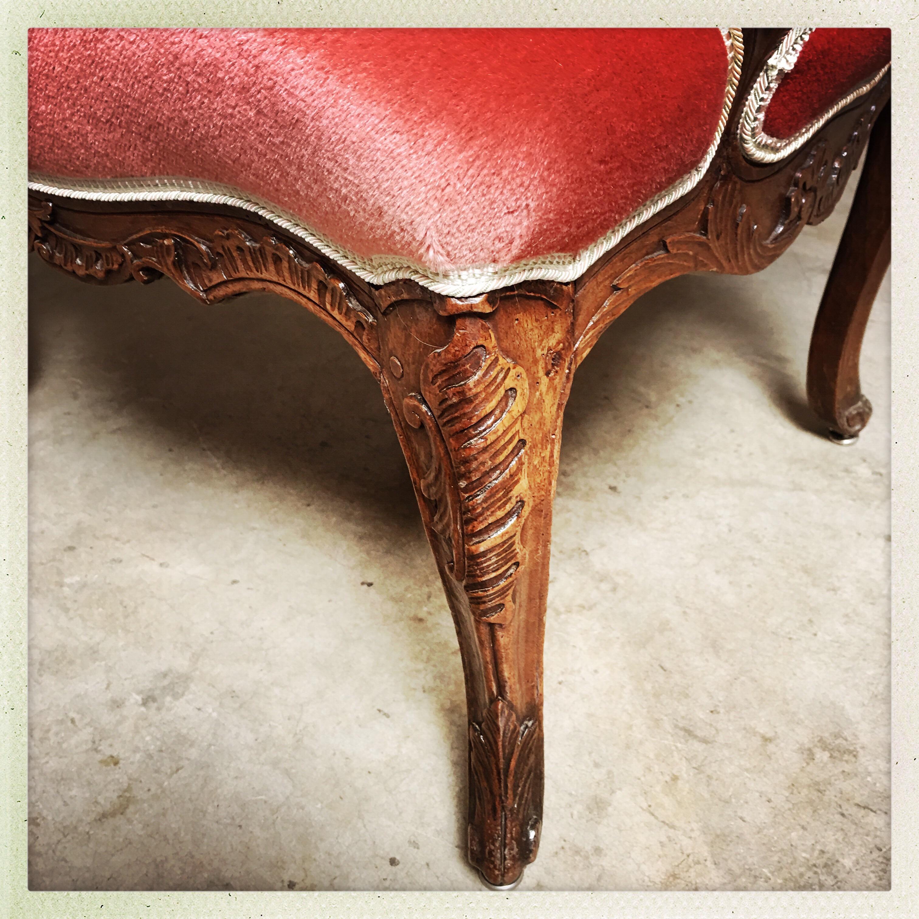 French Louis XV Carved Walnut Fauteuil, Mid-18th Century For Sale 7
