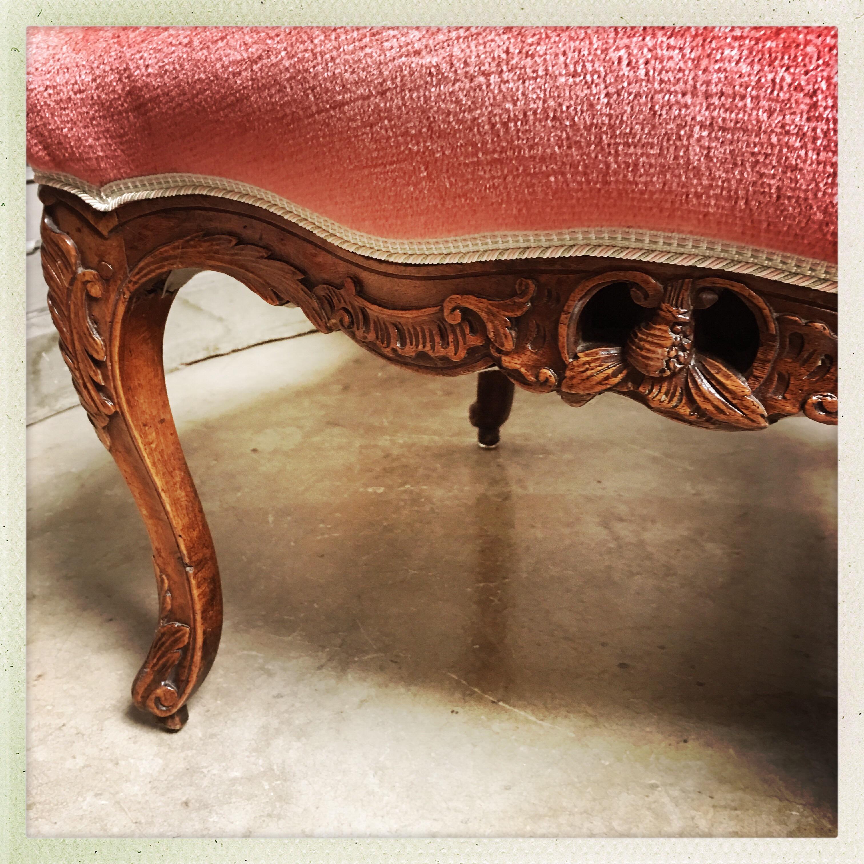 French Louis XV Carved Walnut Fauteuil, Mid-18th Century For Sale 6