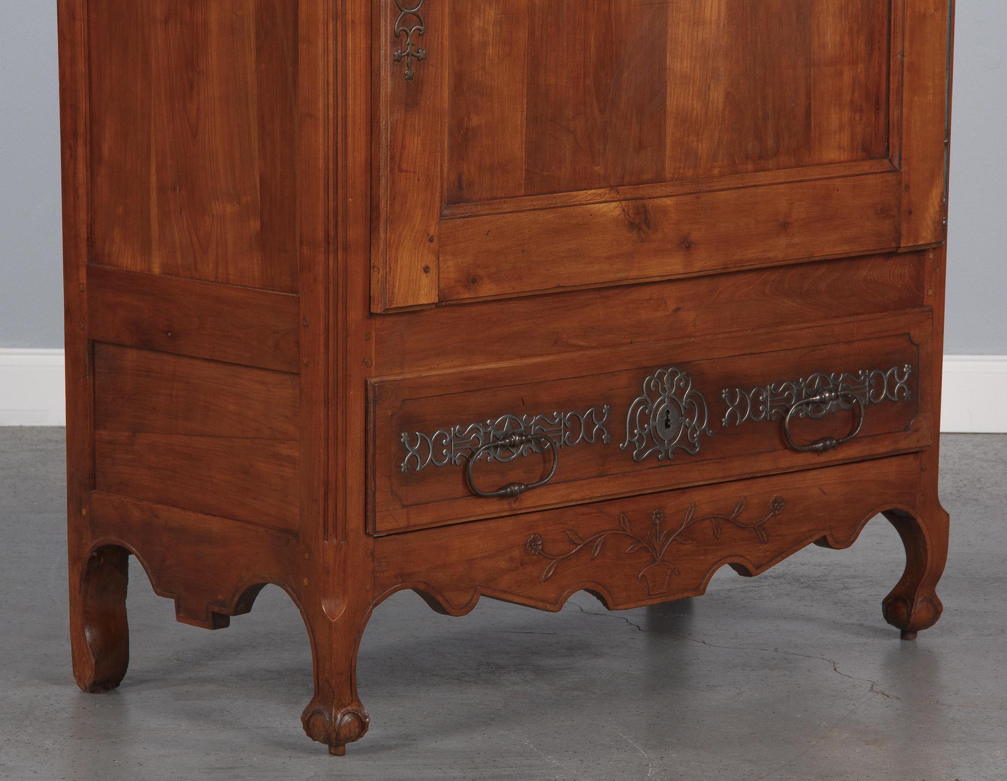 French Louis XV Cherrywood Bonnetiere Armoire, 18th Century In Good Condition In Austin, TX