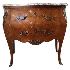 Commode française de style Louis XV