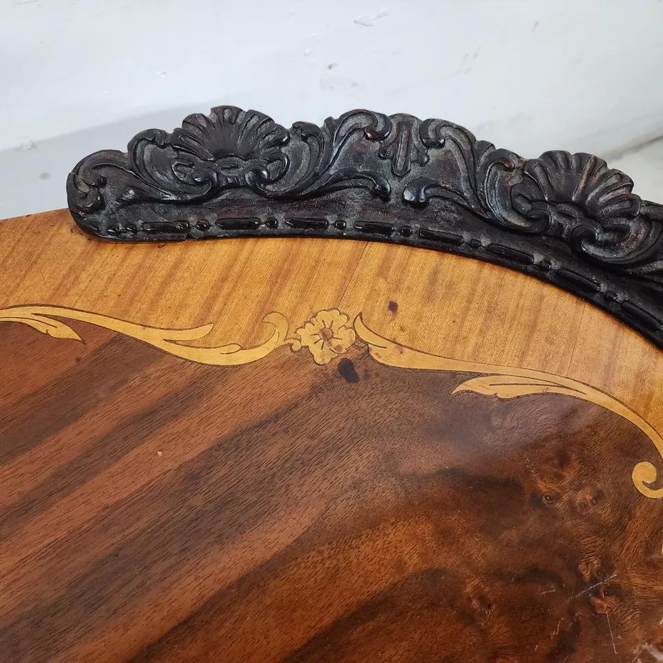 Table basse Louis XV en marqueterie de noyer en vente 9