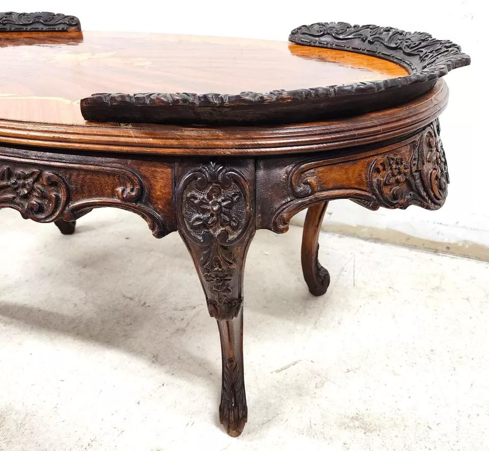 Noyer Table basse Louis XV en marqueterie de noyer en vente