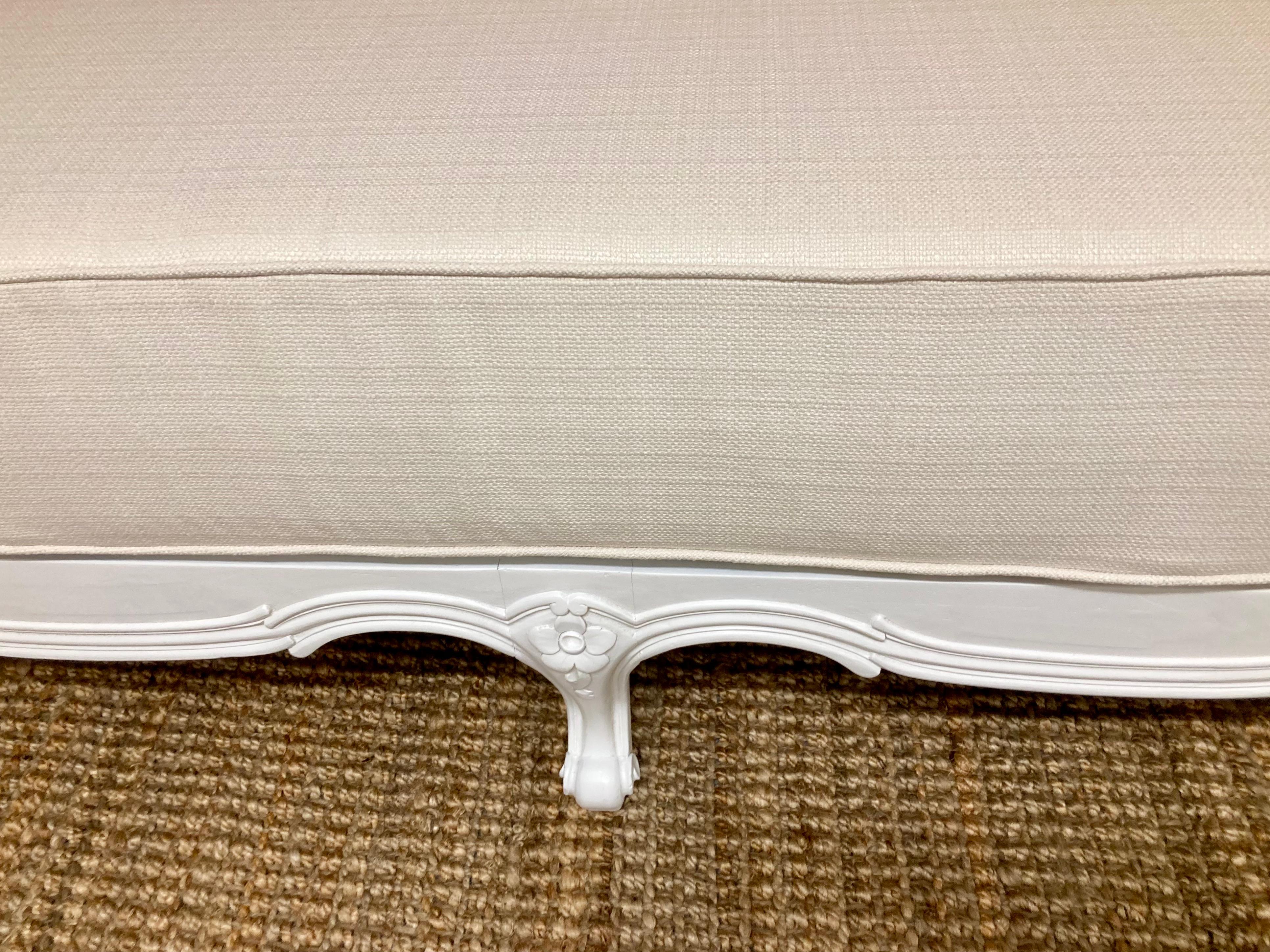 French Louis XV Daybed Freshly Lacquered White With New Todd Hase Upholstery For Sale 2