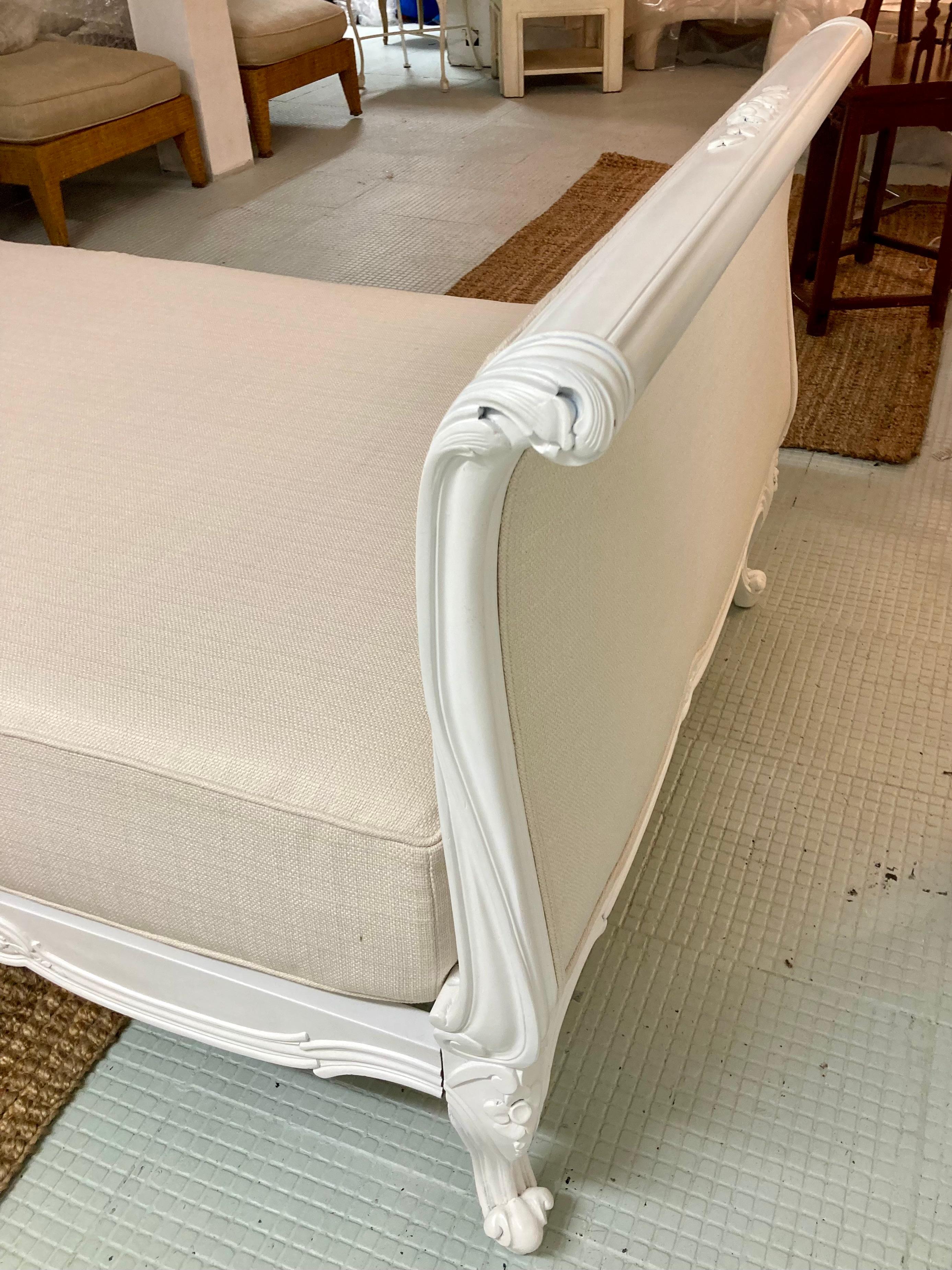 French Louis XV Daybed Freshly Lacquered White With New Todd Hase Upholstery For Sale 3