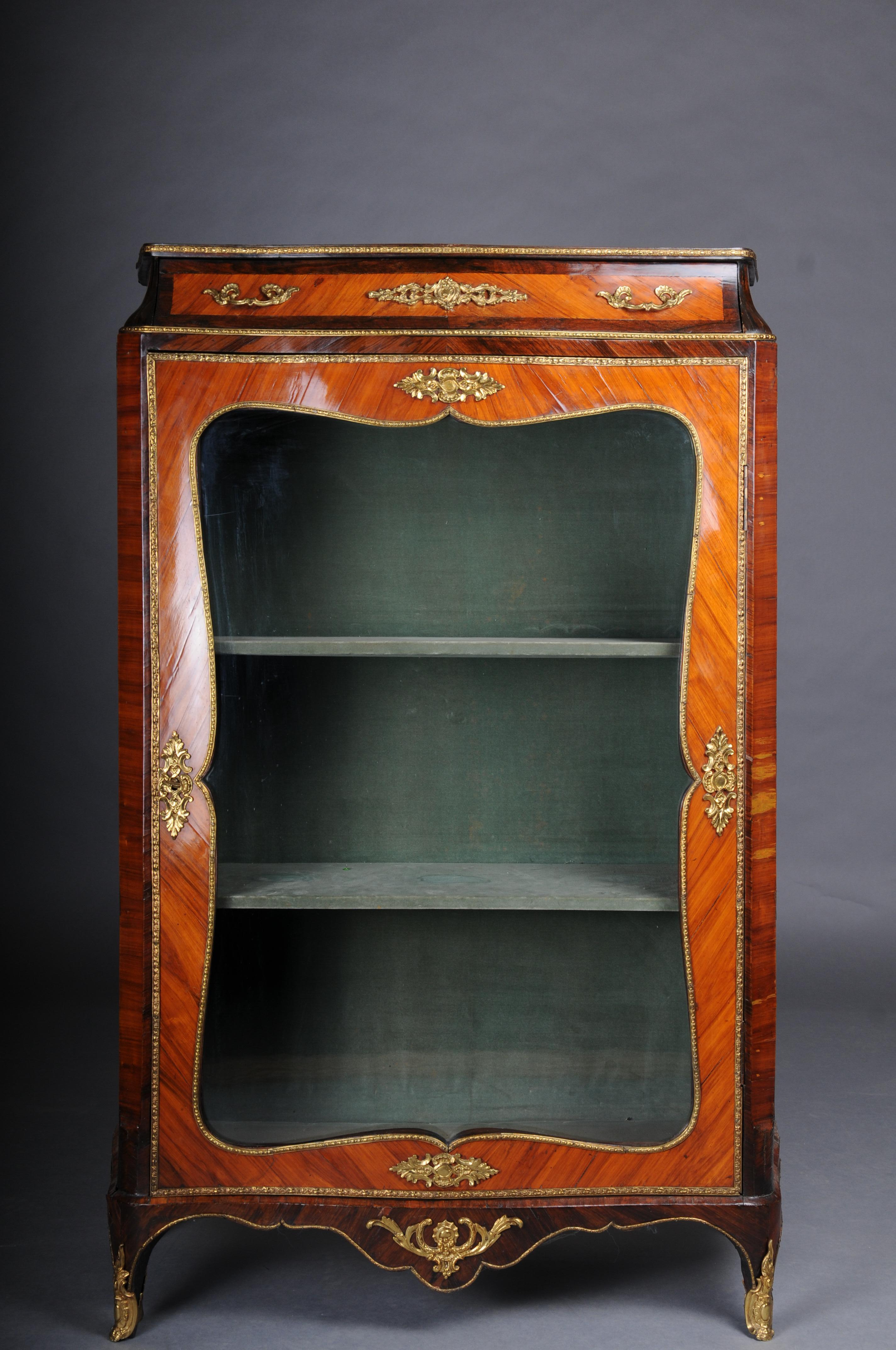 Gilt French Louis XV decorative display case signed Paris around 1860 For Sale