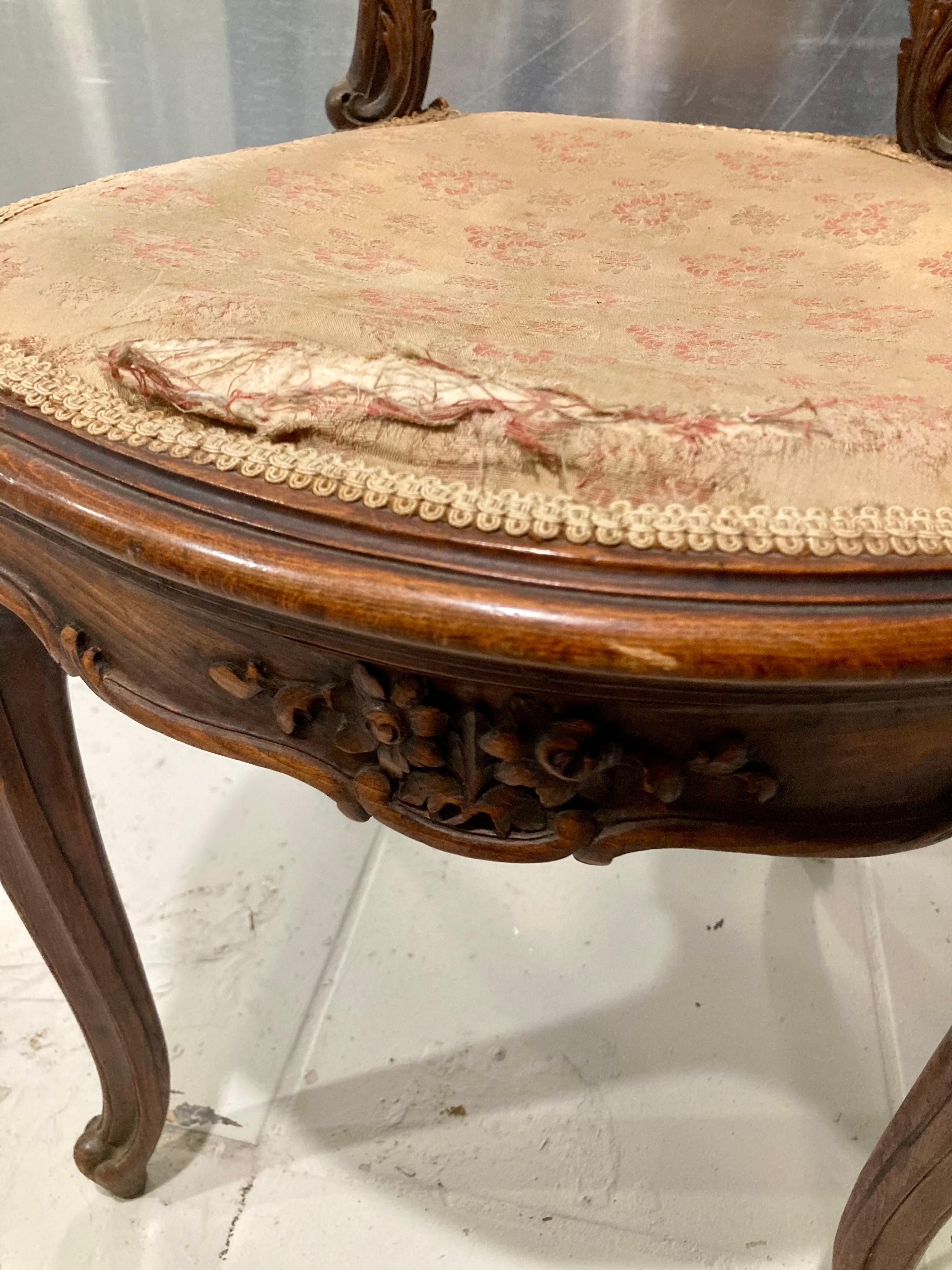 Französischer Louis XV-Schreibtischstuhl im Angebot 4