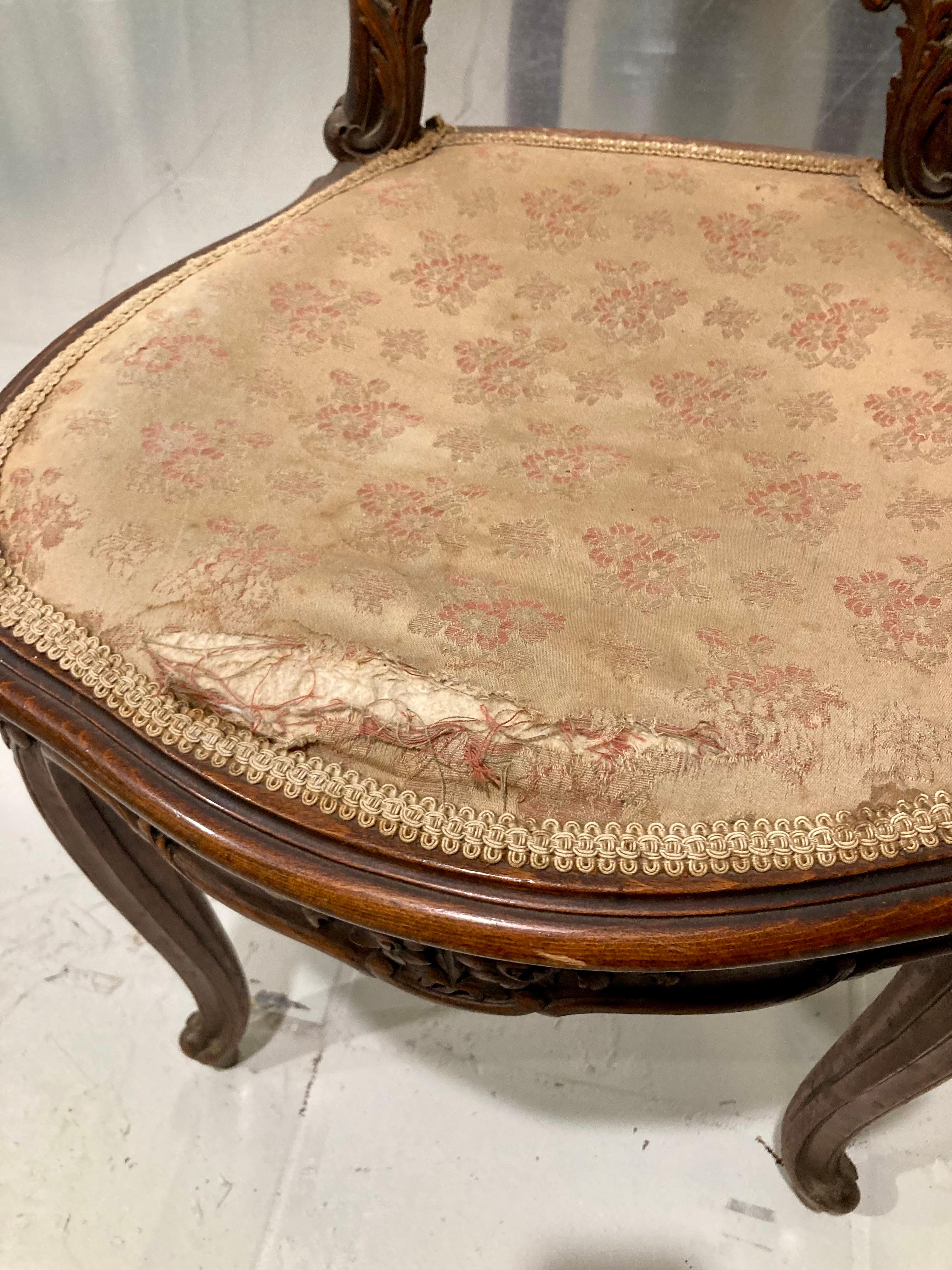 Chaise de bureau française Louis XV en vente 2