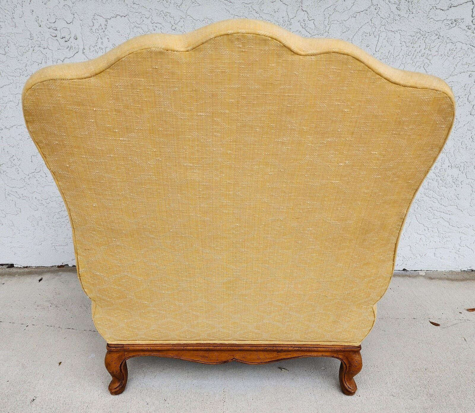 French Louis XV Fauteuil Armchair by Baker Furniture In Good Condition For Sale In Lake Worth, FL