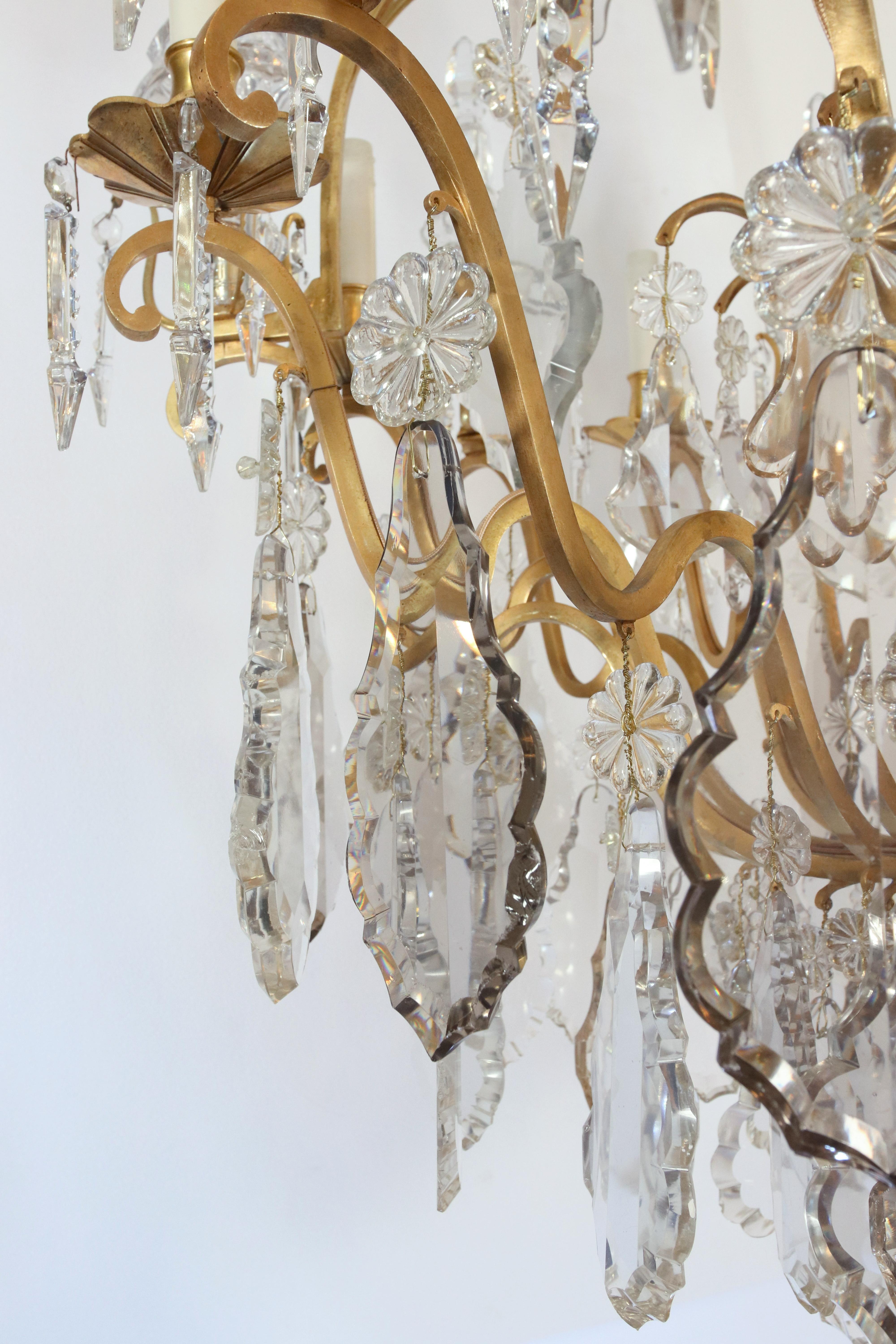 Lampadario francese Luigi XV in bronzo dorato e cristallo a 20 bracci in vendita 5