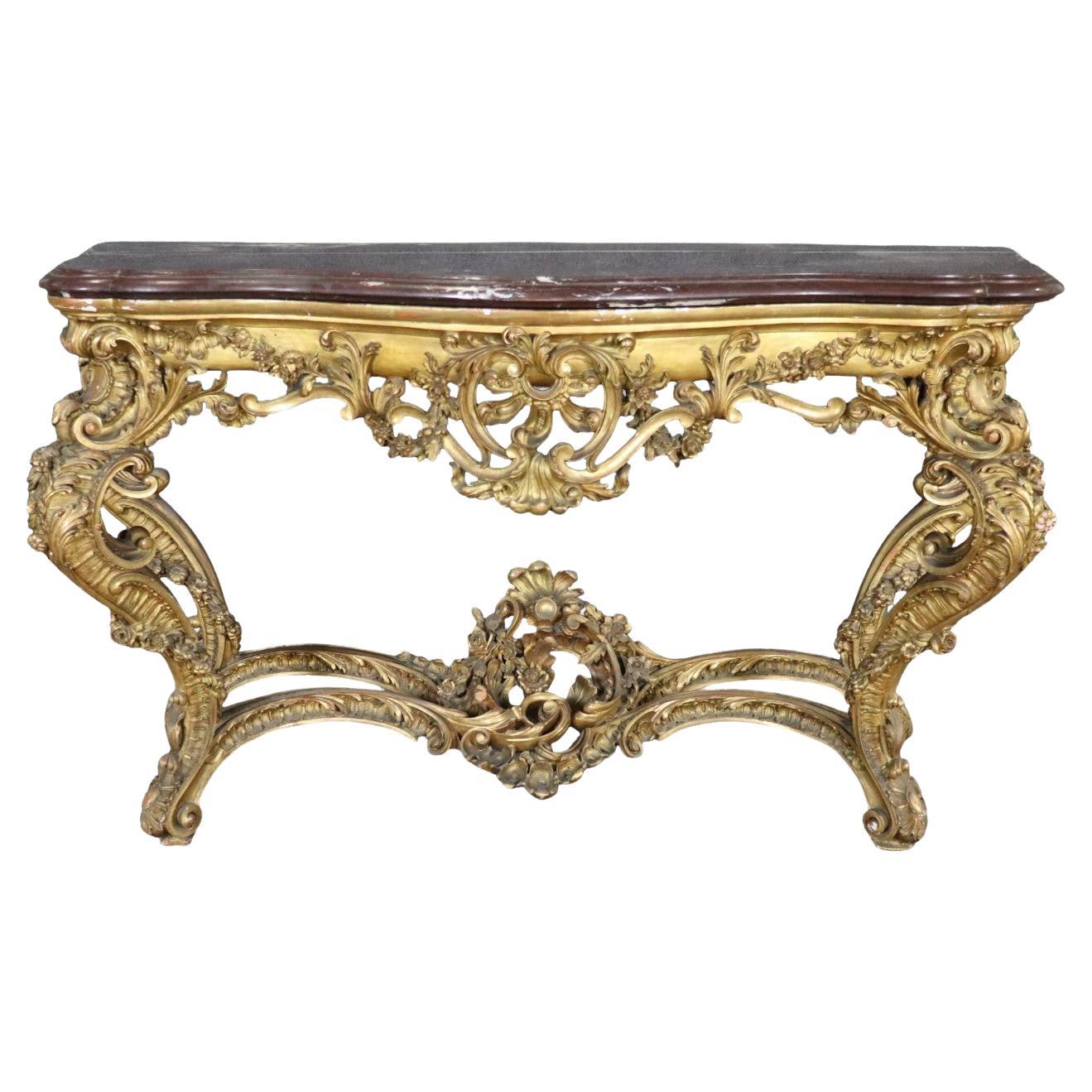 Table console Louis XV en bois doré, noyer sculpté et plateau en marbre Circa 1890s