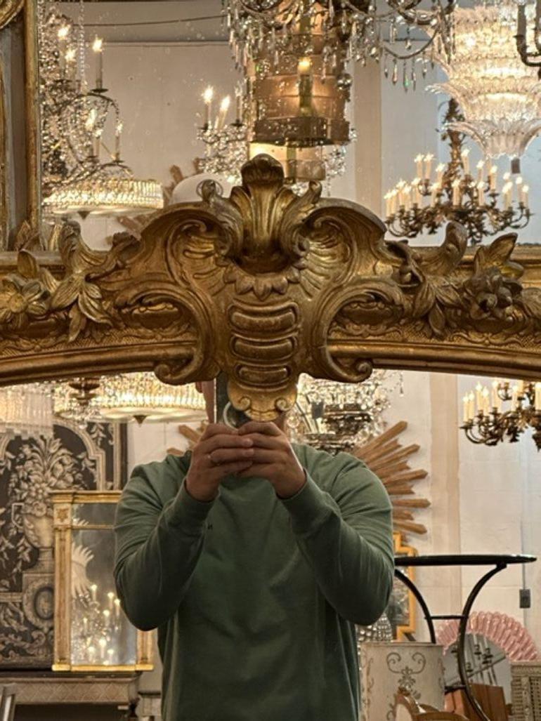 French Louis XV Giltwood Mirror In Good Condition In Dallas, TX
