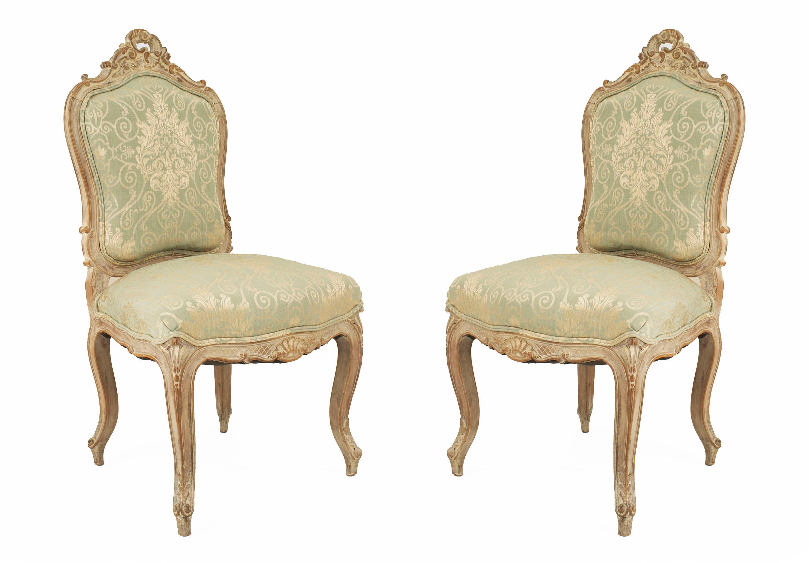 French Louis XV Green Damask 5-Piece Living Room Set In Good Condition For Sale In New York, NY