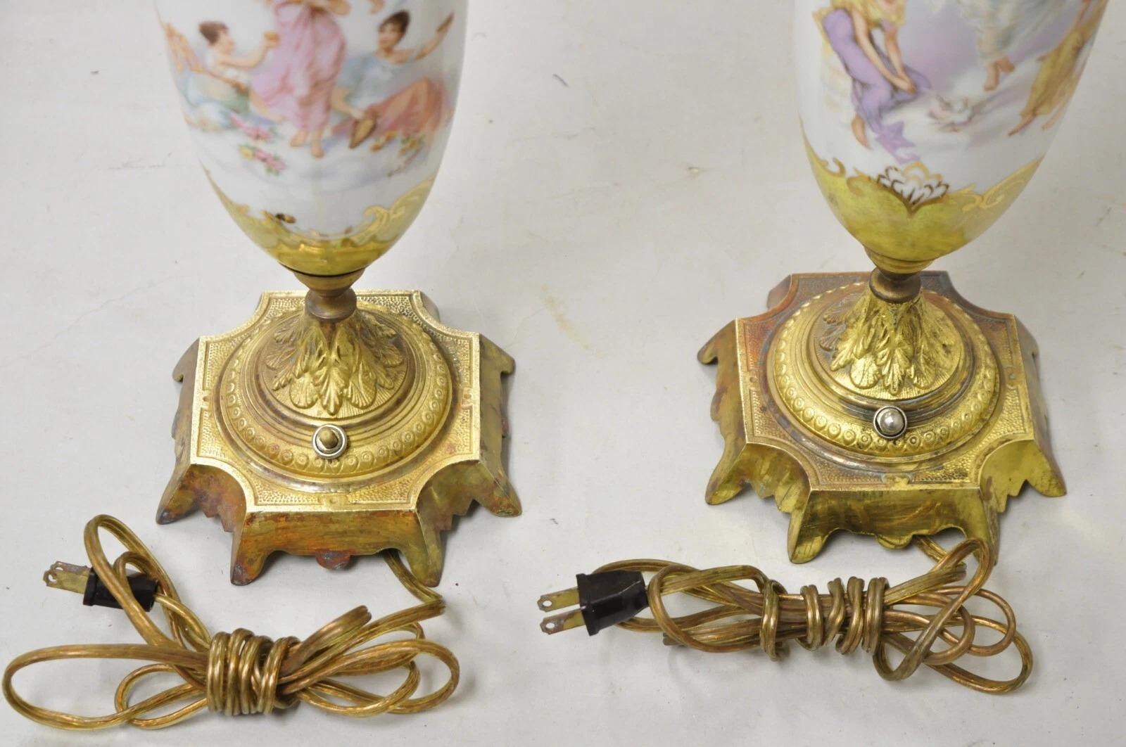 French Louis XV Hand Painted Porcelain Sevres Women Musicians Table Lamp - Pair For Sale 5