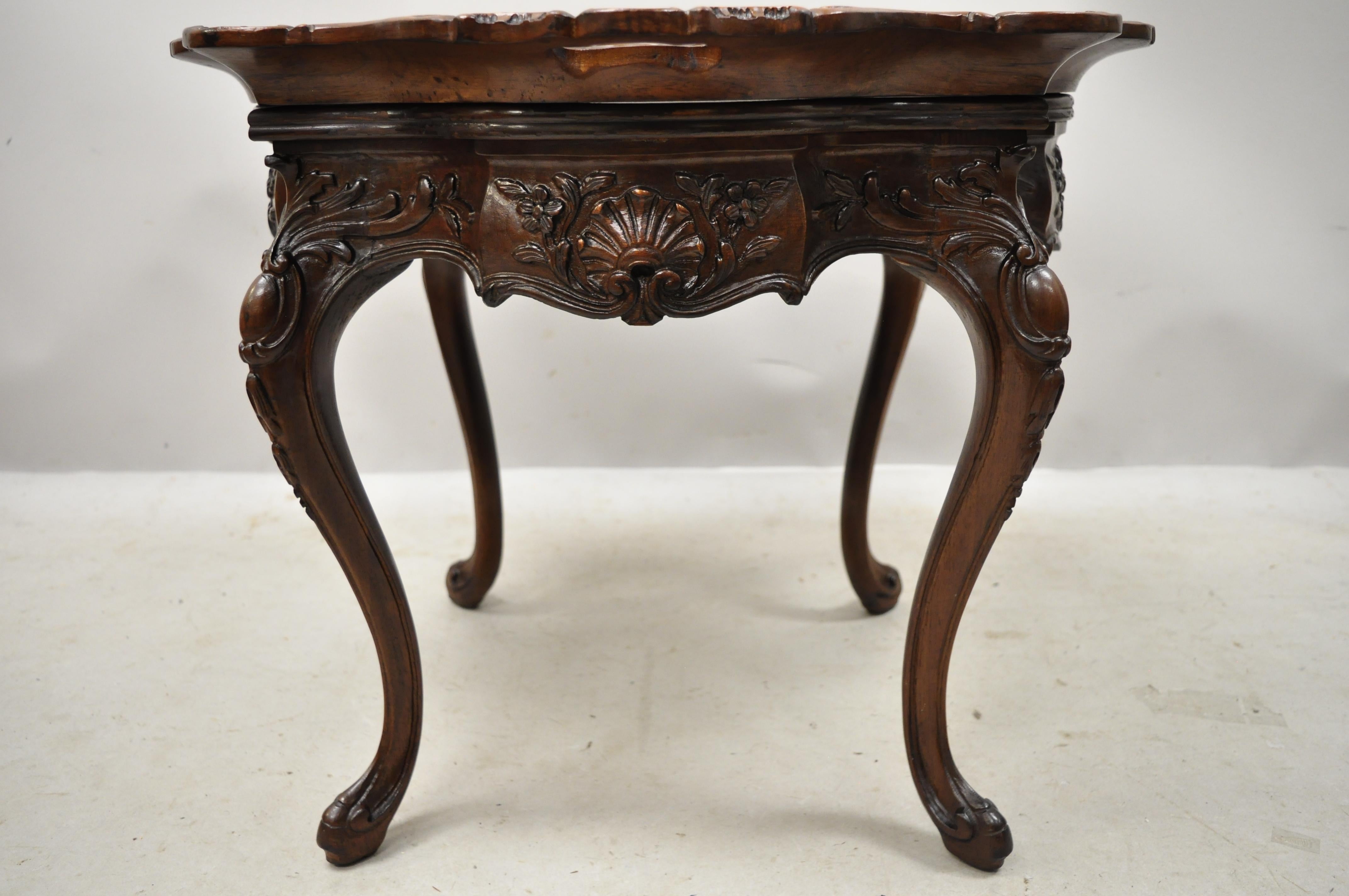 French Louis XV Inlaid Coffee Table with French Angelica Kauffman Porcelain Dish In Good Condition For Sale In Philadelphia, PA
