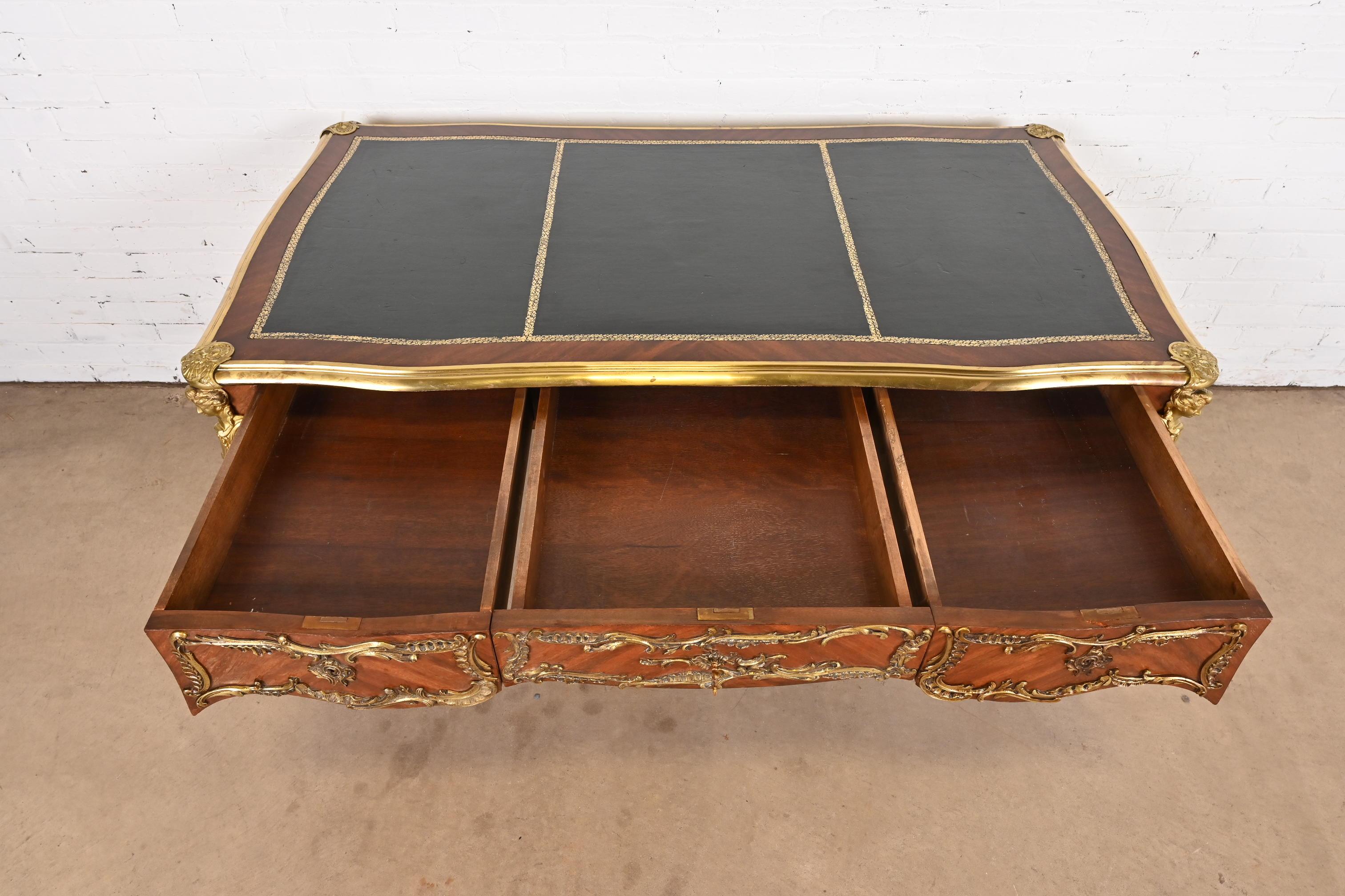 French Louis XV Kingwood Leather Top Bureau Plat Desk With Gilt Bronze Ormolu For Sale 1