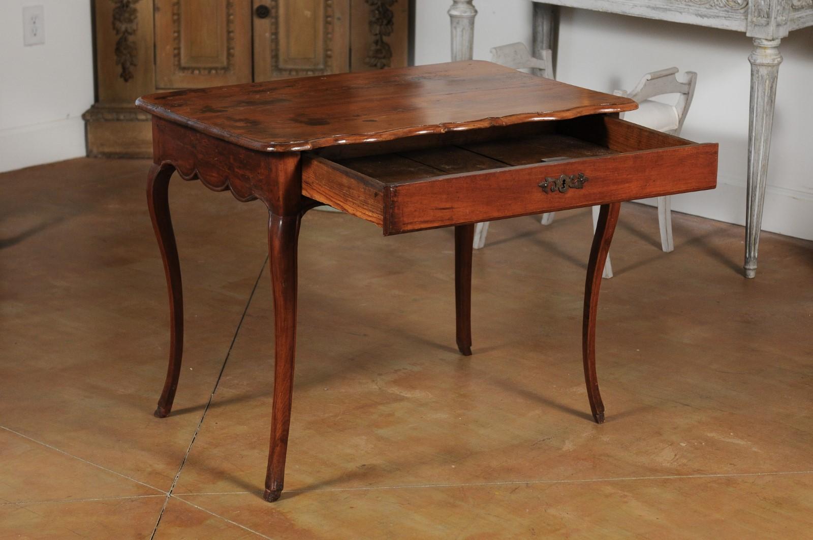 French Louis XV Late 18th Century Cherry Table with Drawer from the Rhône Valley For Sale 1