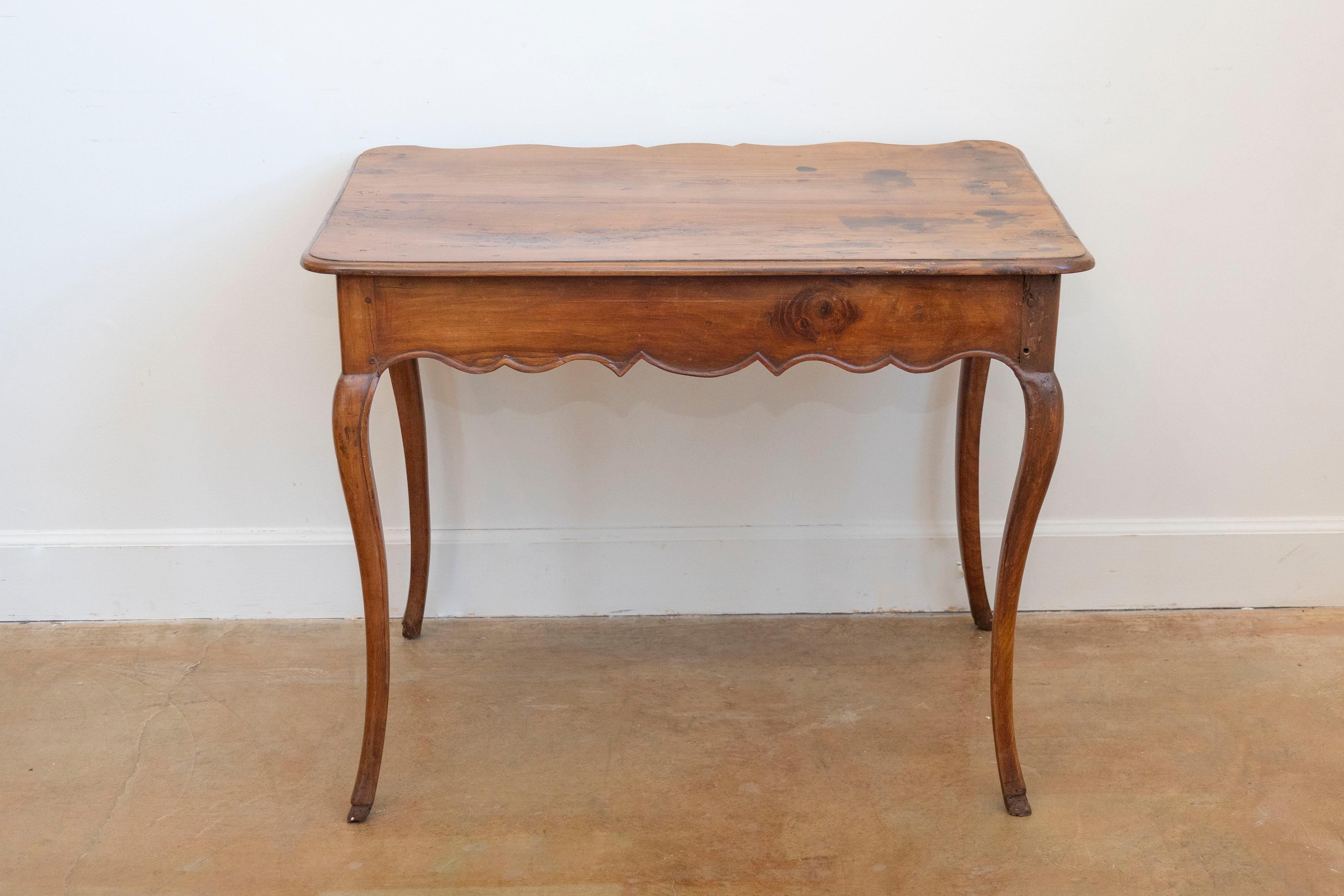 French Louis XV Late 18th Century Cherry Table with Drawer from the Rhône Valley For Sale 2
