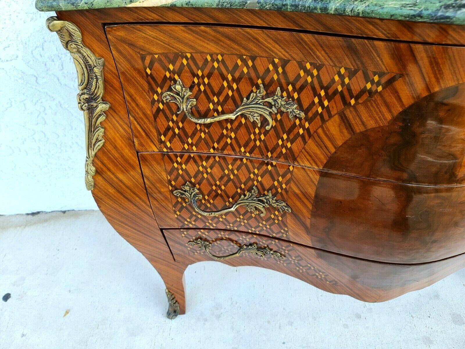 French Louis XV Mahogany Marble Top Commode Bombay Chest Ormolu Mounts In Good Condition For Sale In Lake Worth, FL