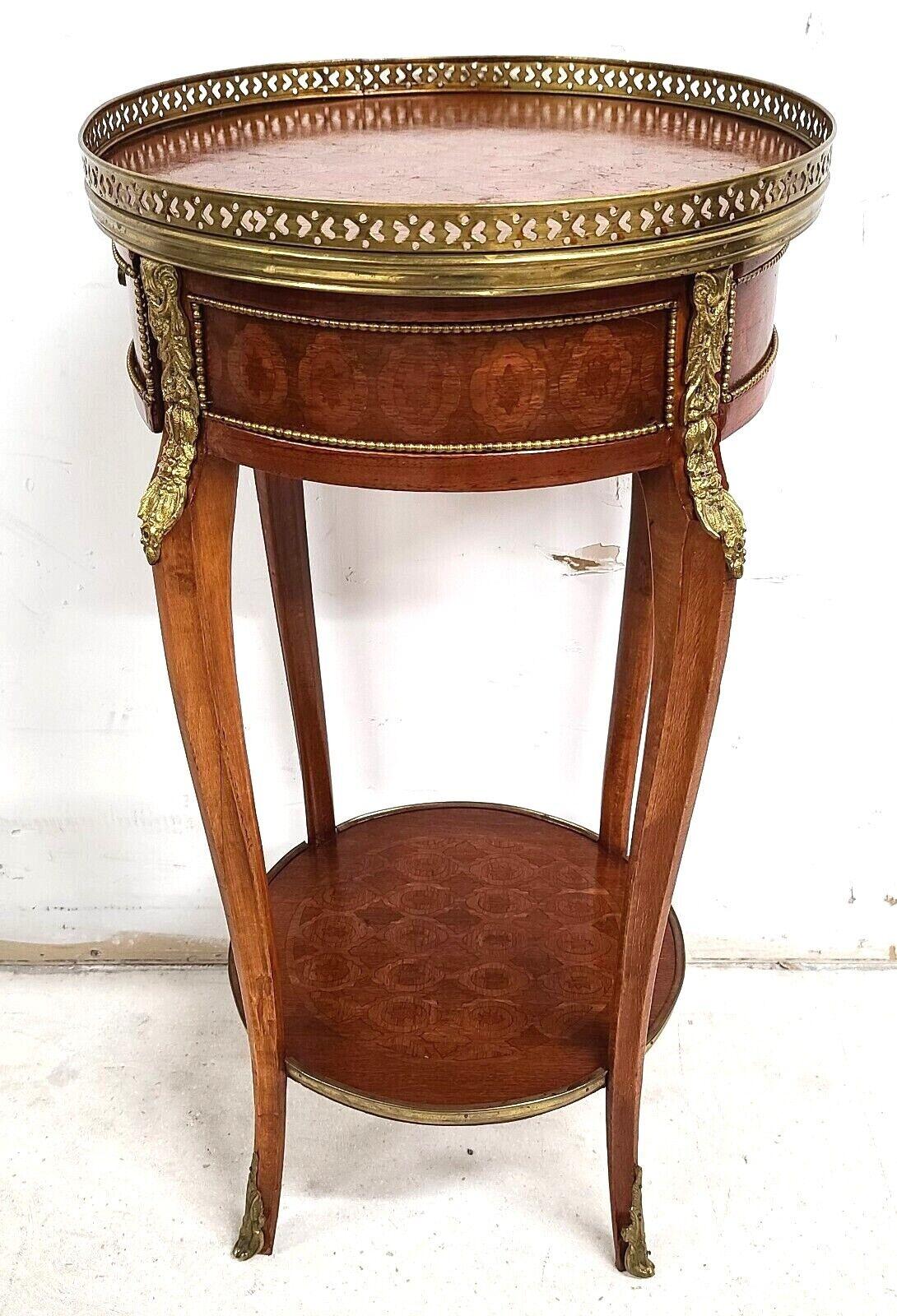 French Louis XV Mahogany Ormolu Mounted Petite Lamp Side Table 5