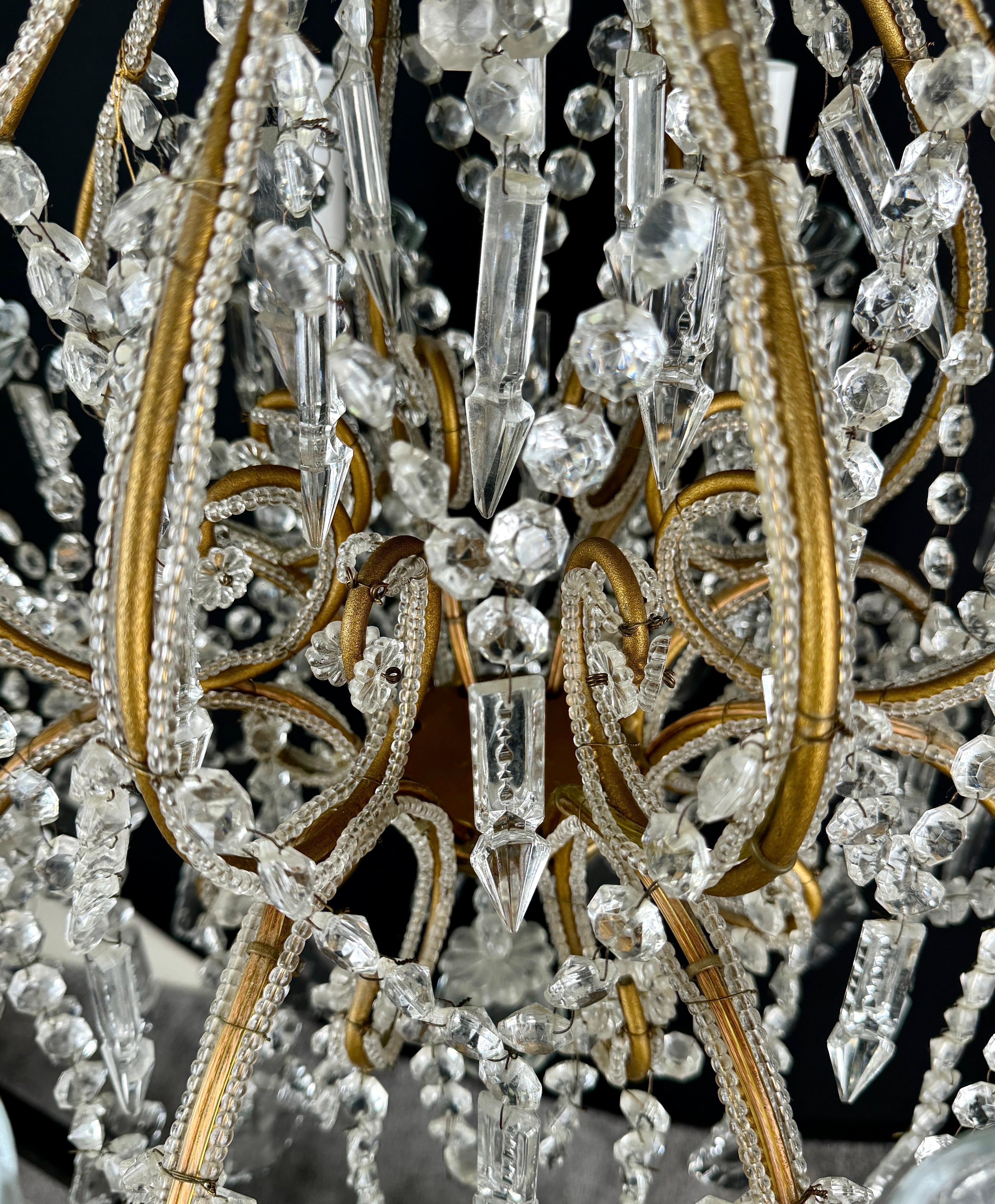 Lustre en cristal taillé de style Louis XV Marie Therese, 8 branches en vente 4