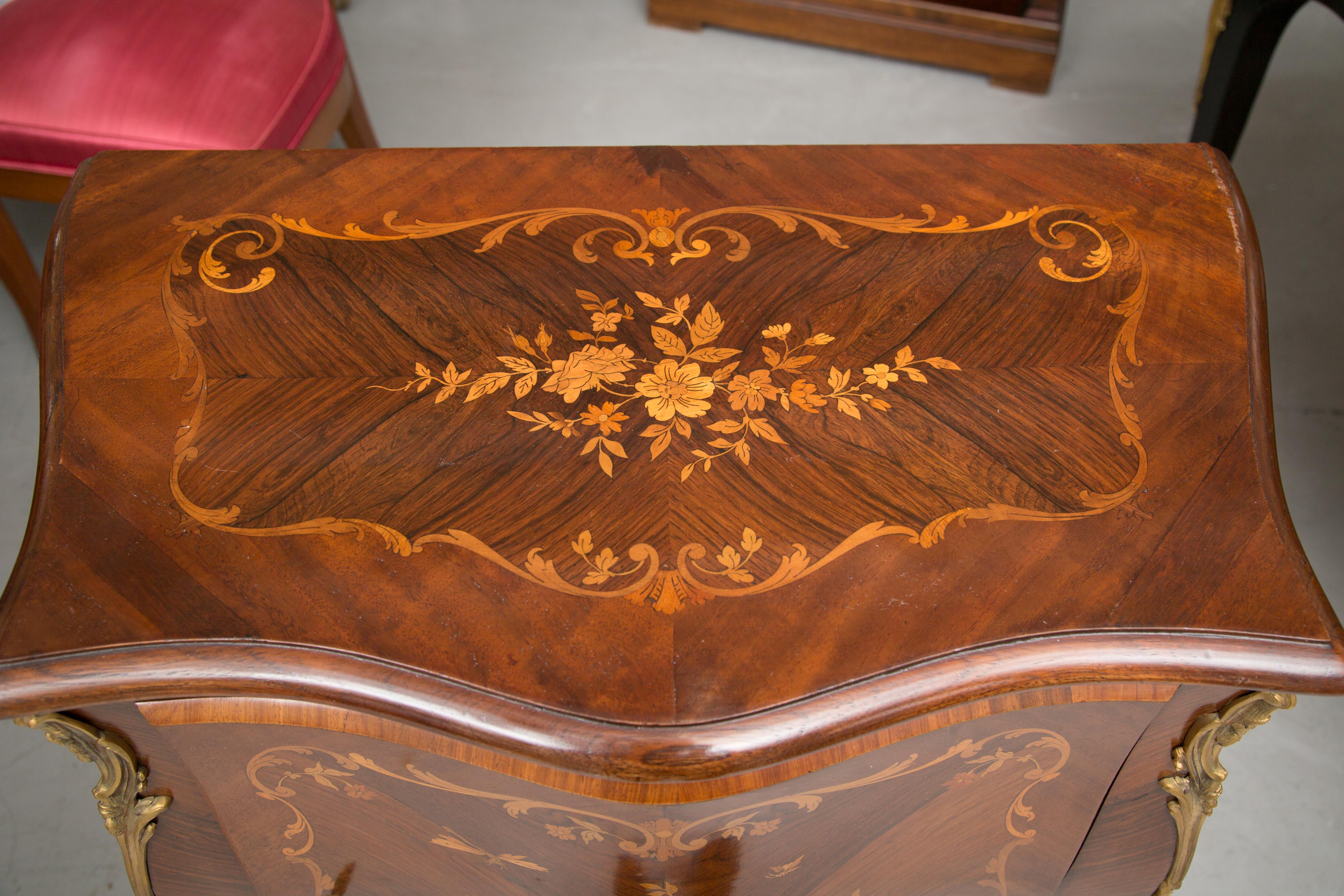 French Louis XV Marquetry Single-Door Cabinet 3