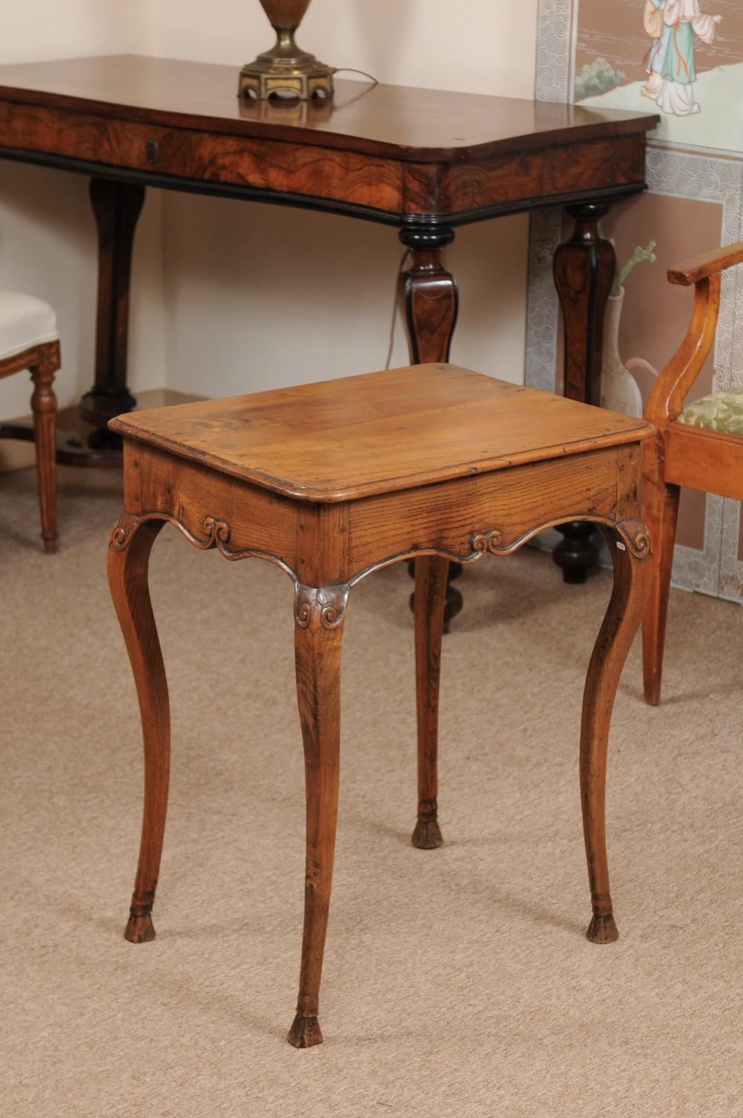 French Louis XV Oak and Fruitwood Side Table, Mid-18th Century 3