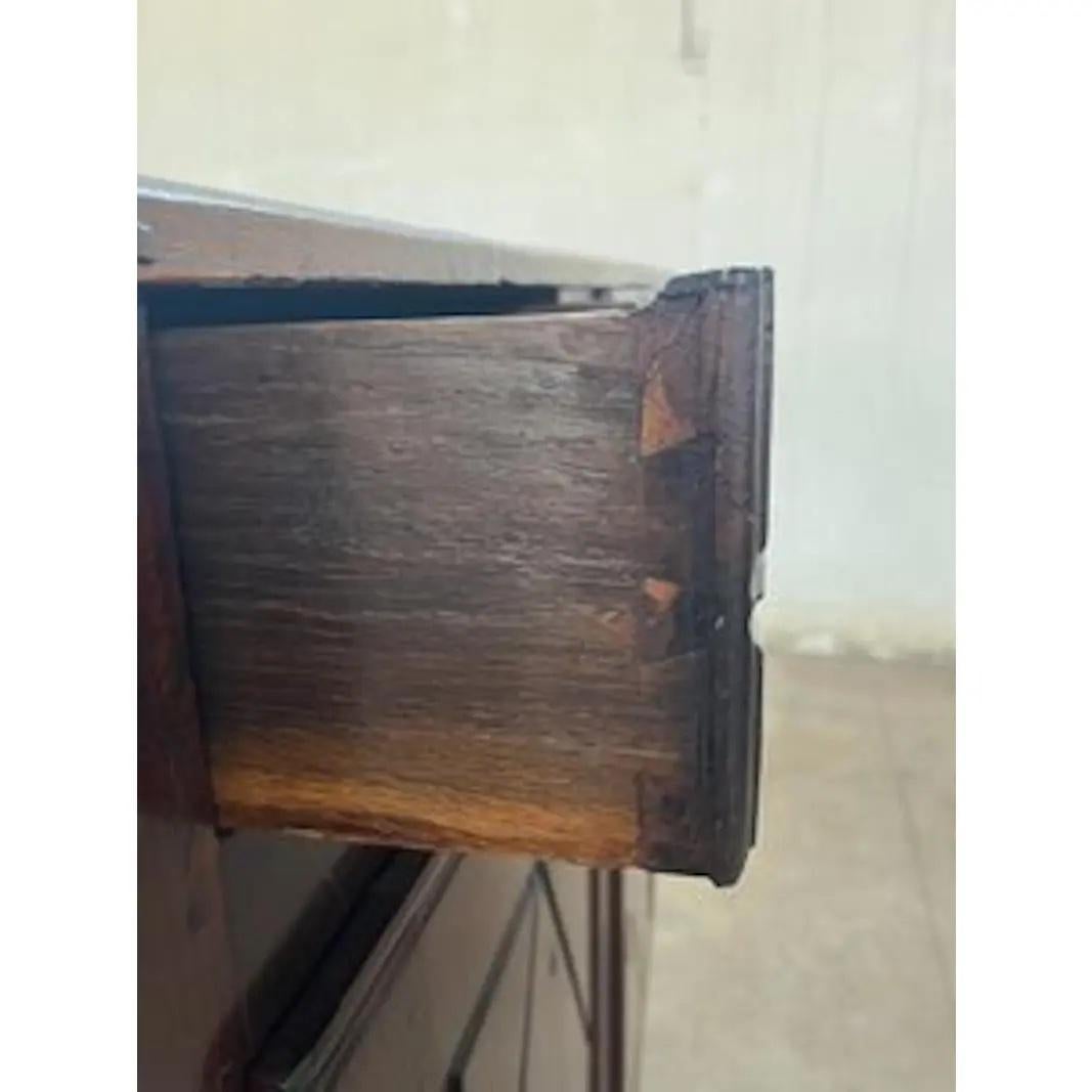 Intagliato a mano Buffet francese Luigi XV in Oak in vendita