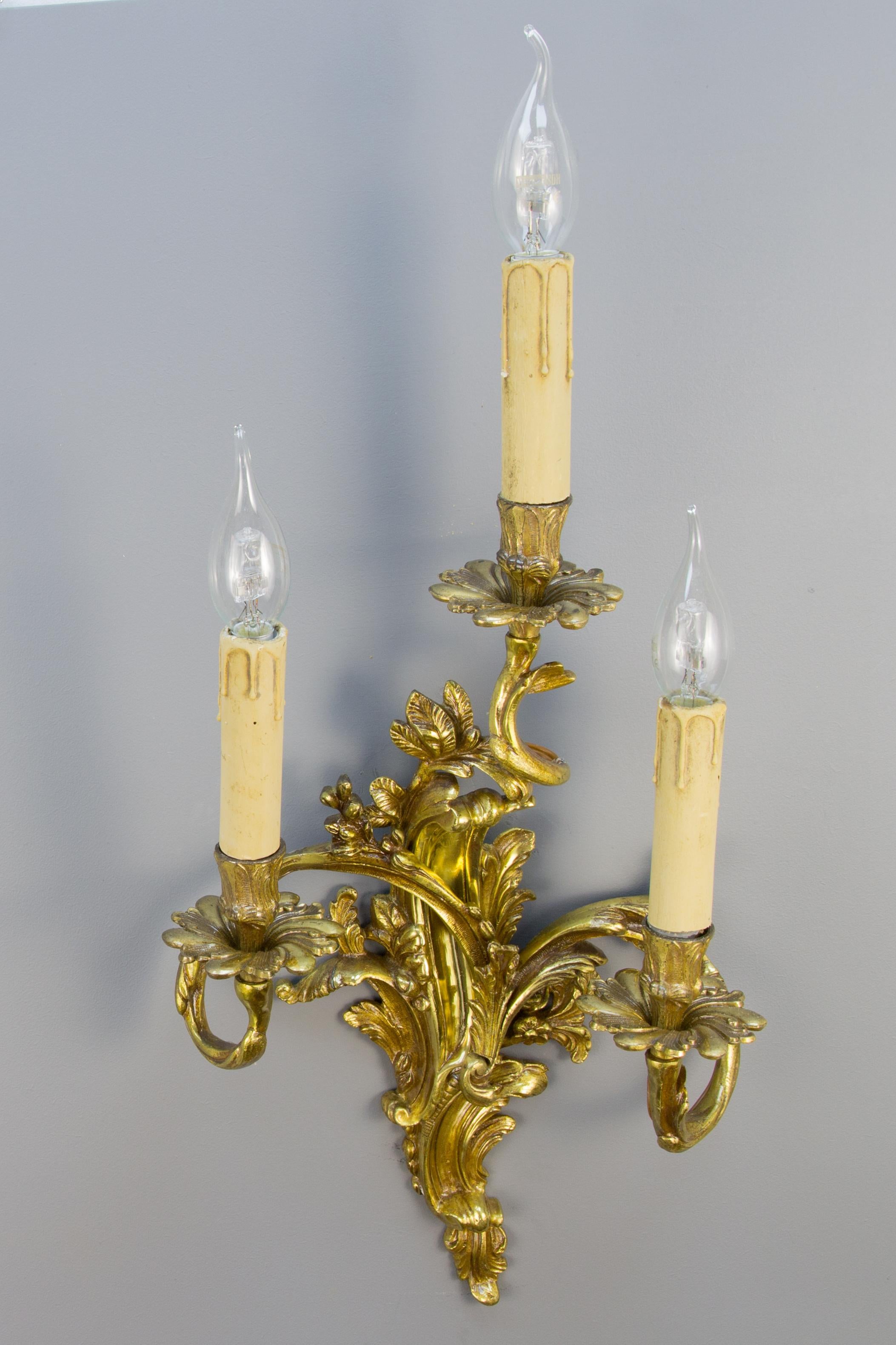 French Louis XV or Rococo Style Gilt Bronze Three-Light Sconce For Sale 14