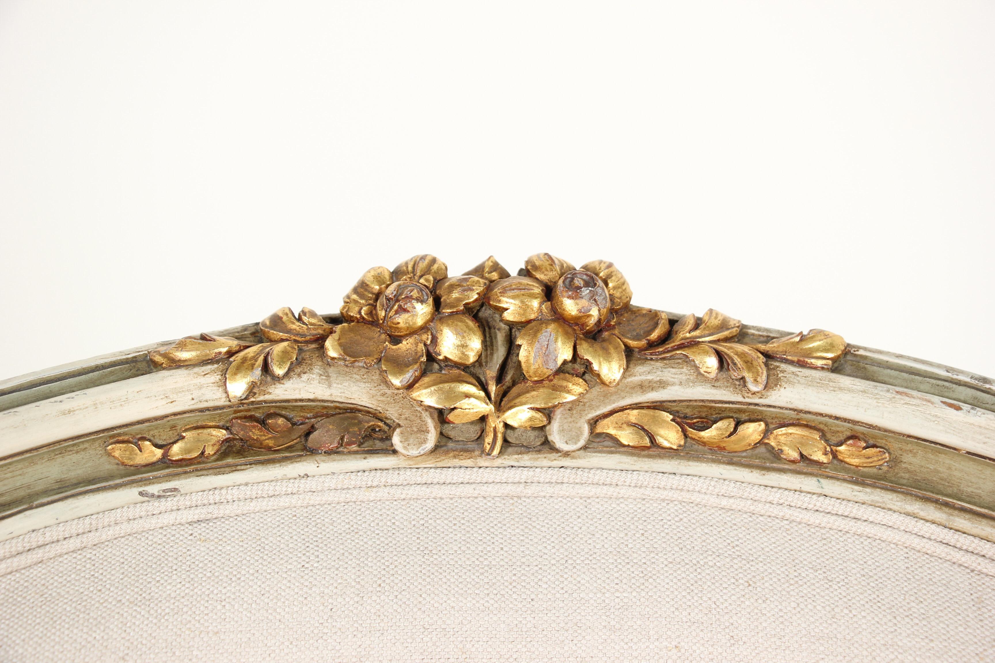 Linen  Louis XV Style Painted And Parcel-Gilt Chaise Lounge