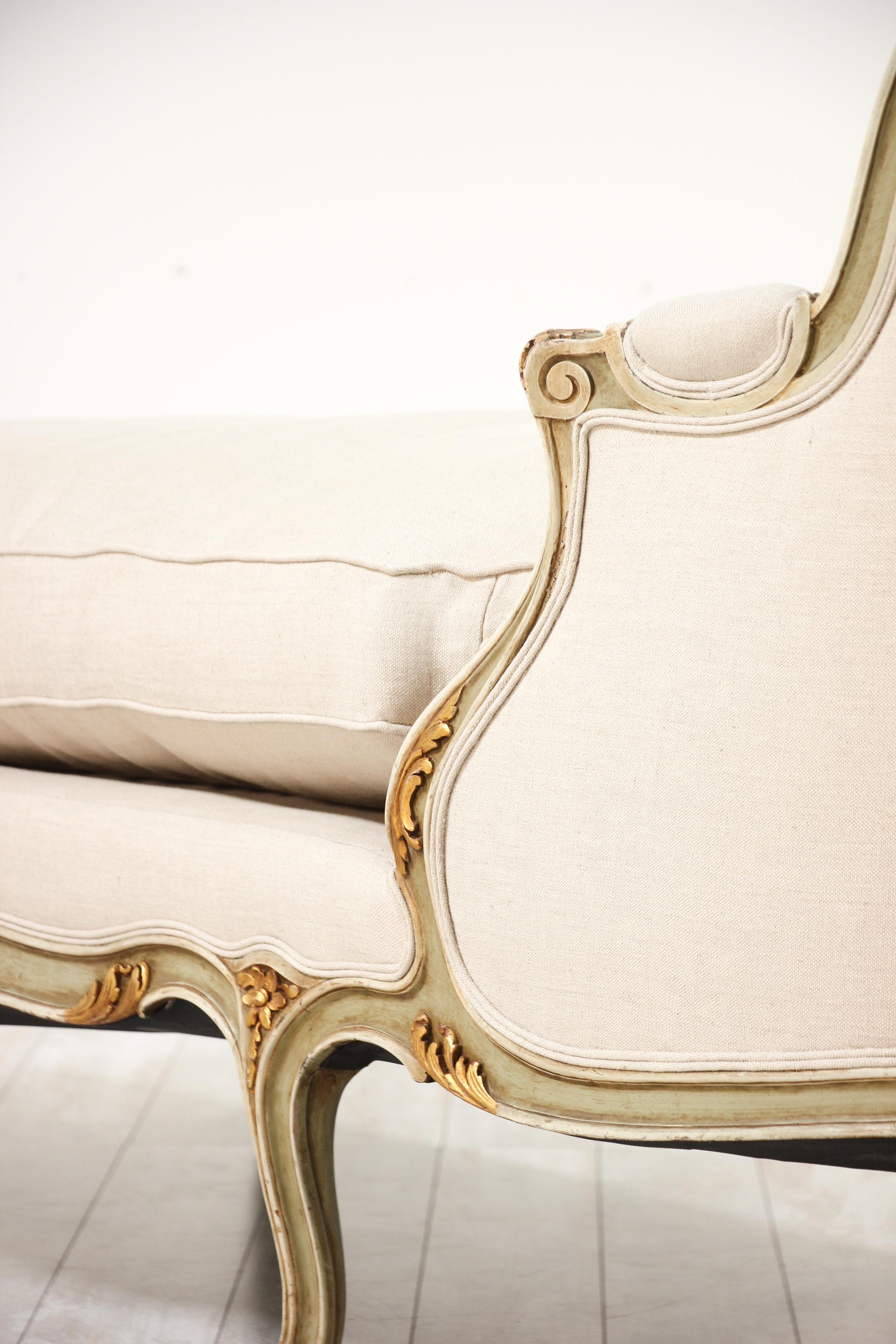  Louis XV Style Painted And Parcel-Gilt Chaise Lounge 5