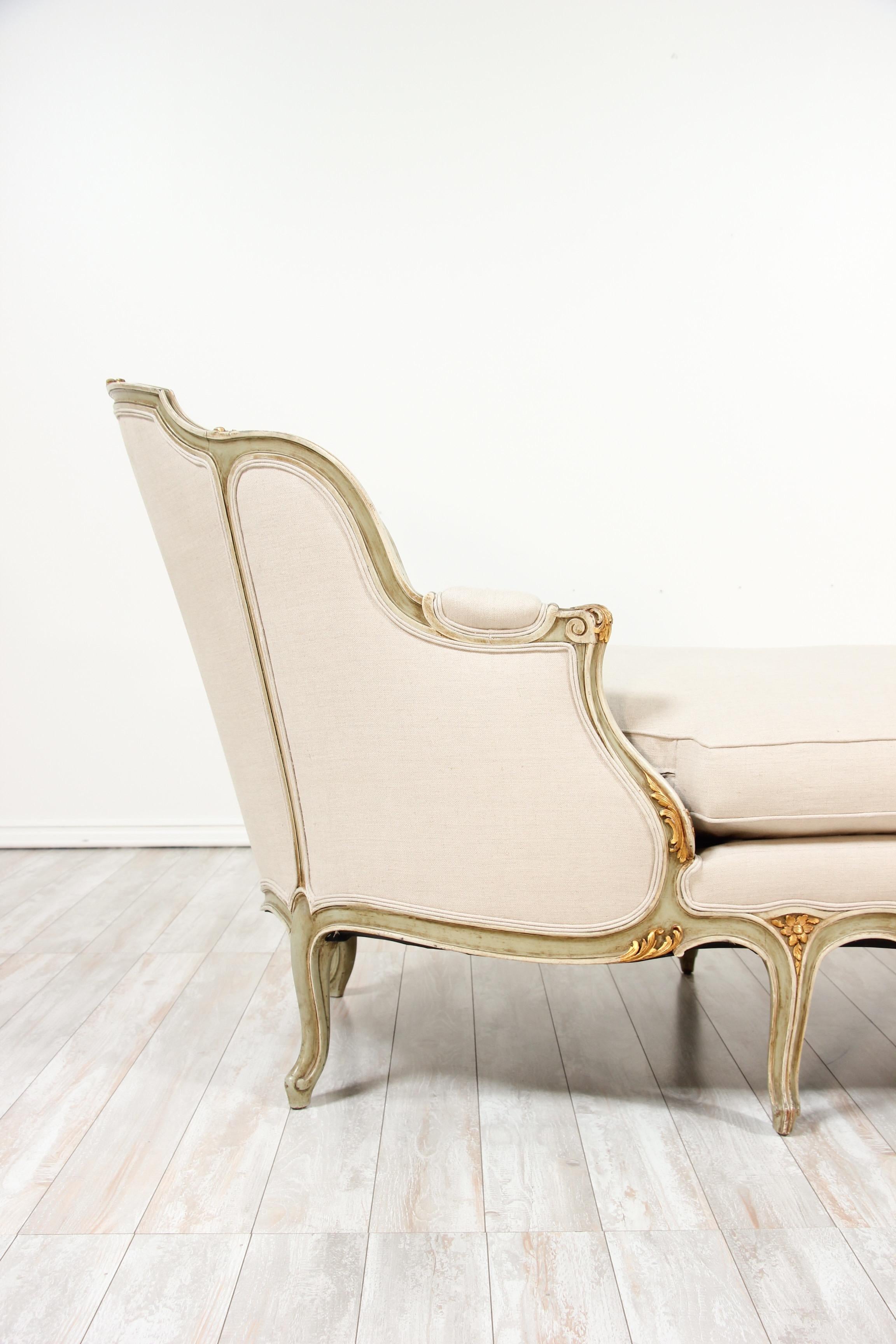 Mid-20th Century  Louis XV Style Painted And Parcel-Gilt Chaise Lounge