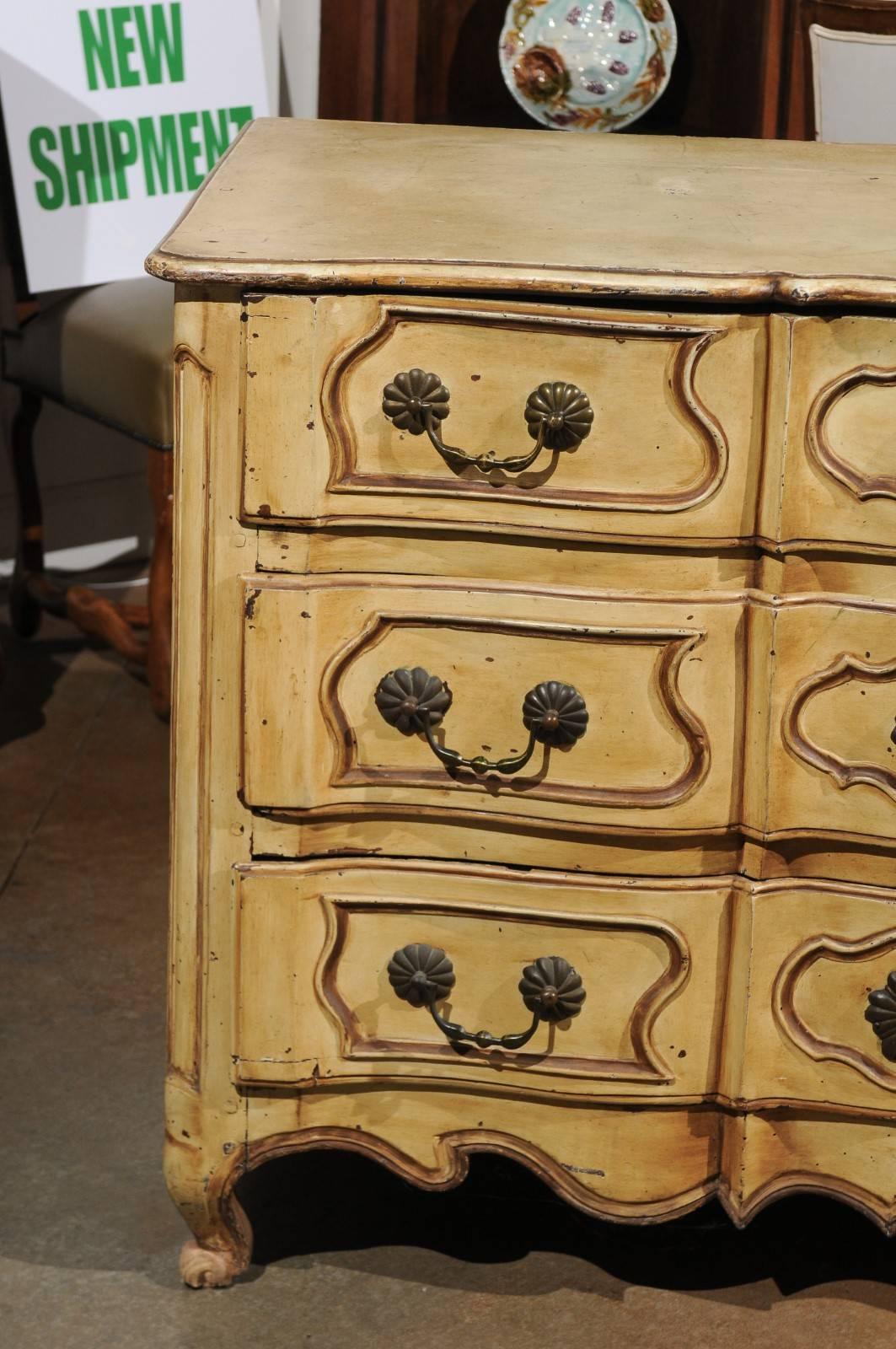 French Louis XV Period 1740s Commode en Arbalète with Original Painted Finish In Good Condition In Atlanta, GA