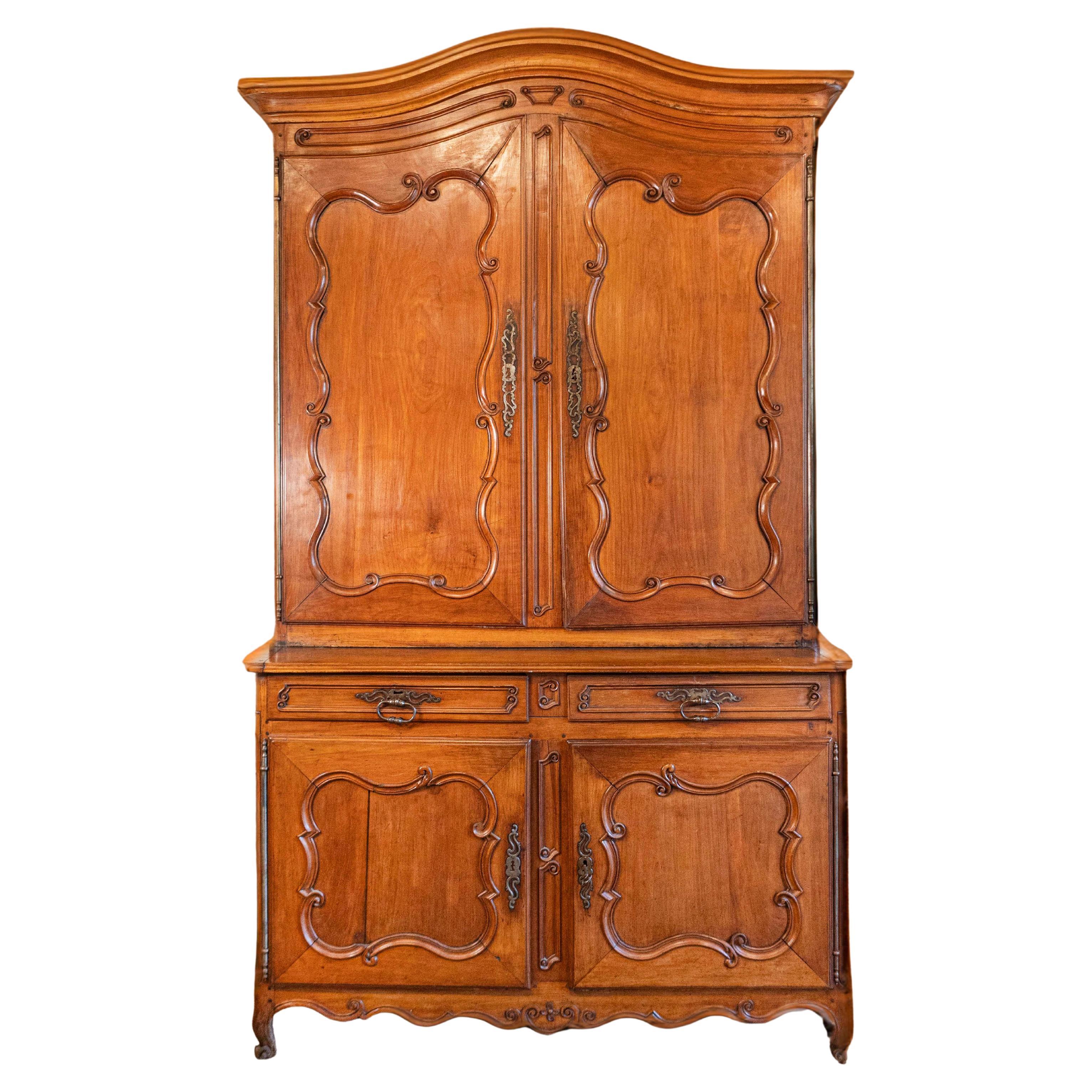 French Louis XV Period 1750s Cherry Buffet à Deux-Corps with C-Scroll Motifs