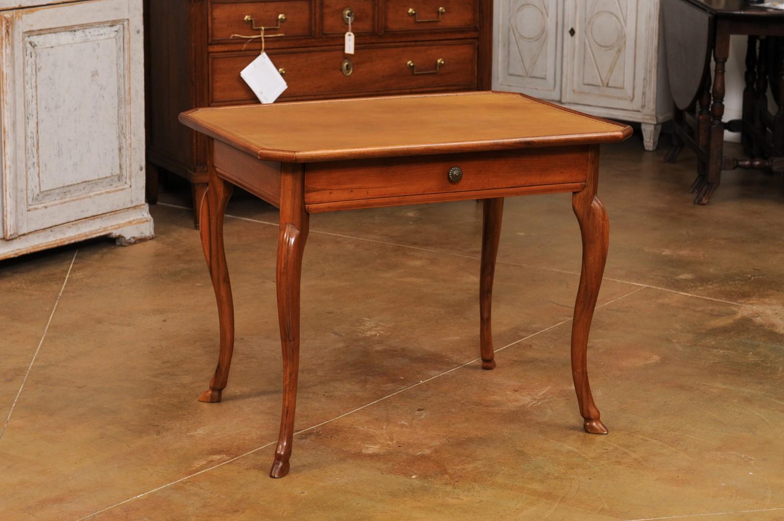 Carved French Louis XV Period 1750s Walnut Desk with Leather Top and Cabriole Legs For Sale
