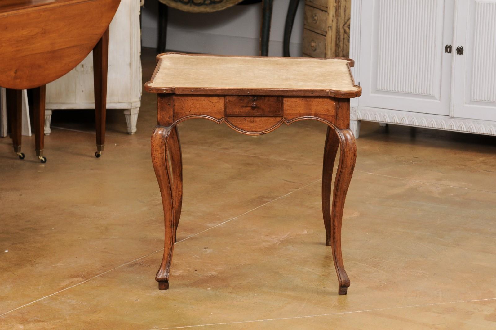 French Louis XV Period 1750s Walnut Game Table with Beige Velvet Fabric For Sale 5