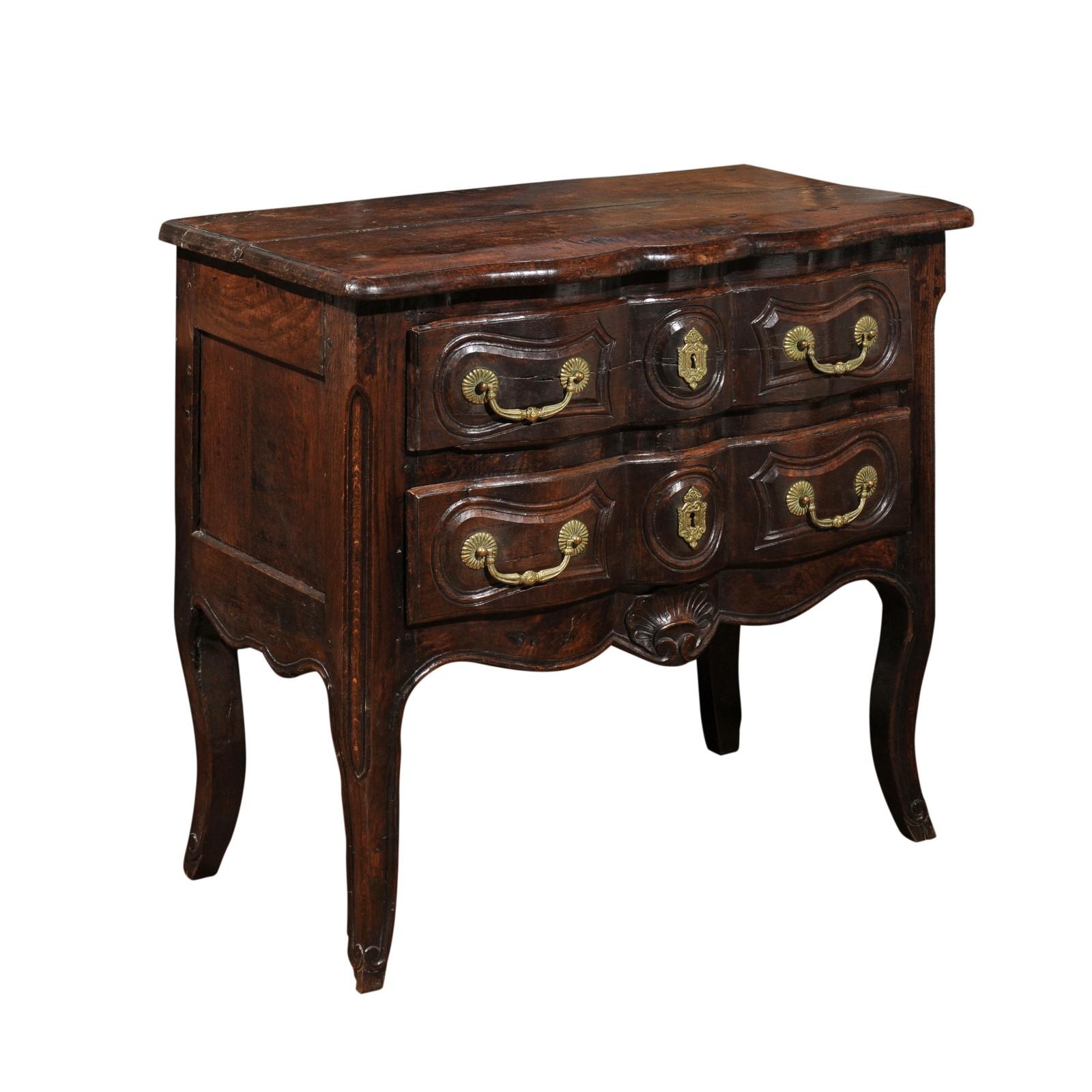 French Louis XV Period 1760s Oak Two-Drawer Commode with Serpentine Front For Sale 9