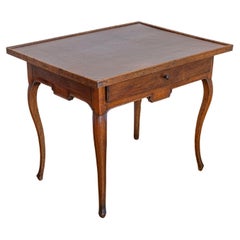 Table à jeux française d'époque Louis XV 18ème siècle avec plateau en cuir Brown