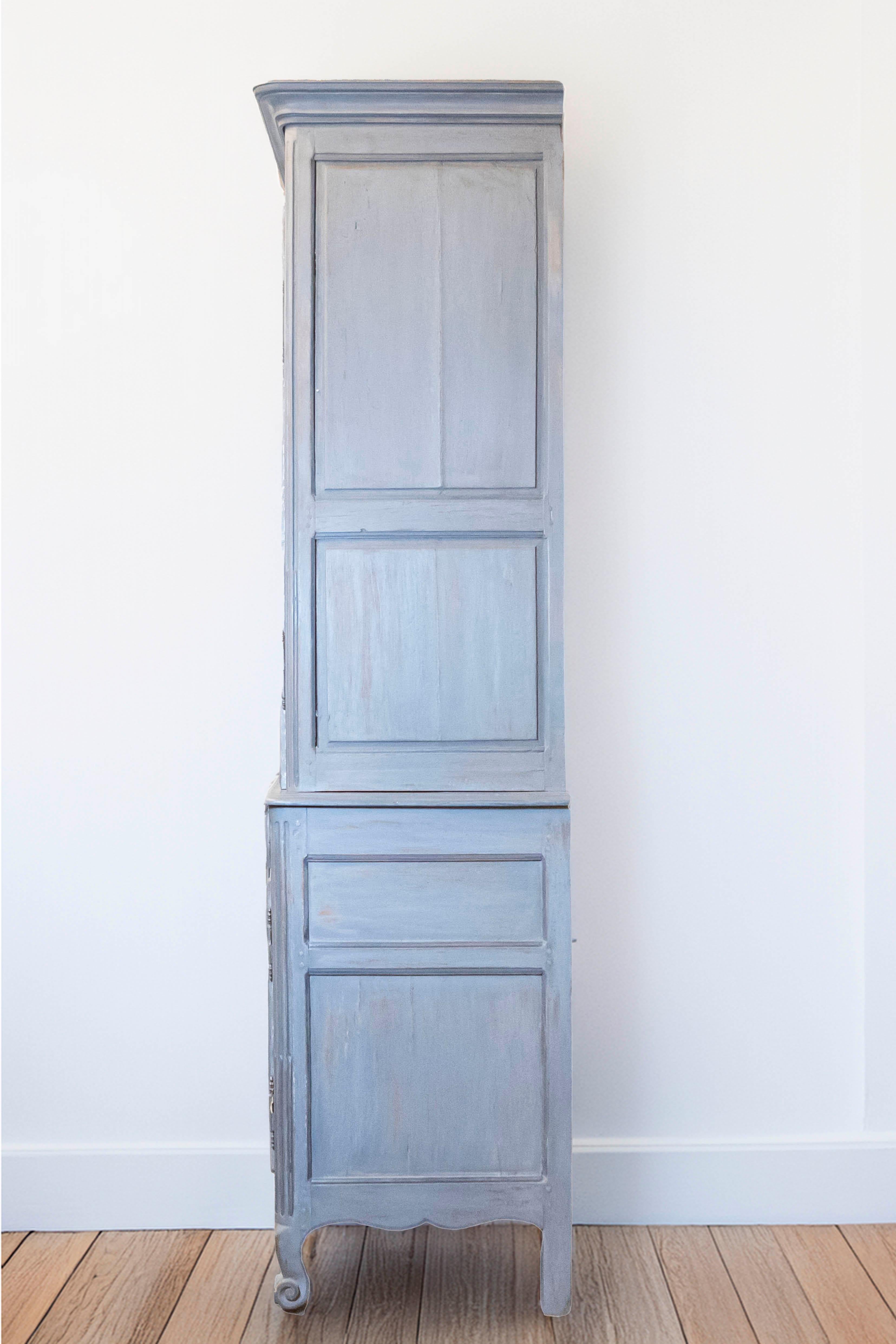 French Louis XV Period 18th Century Painted Buffet à Deux-Corps with Scrolls 4