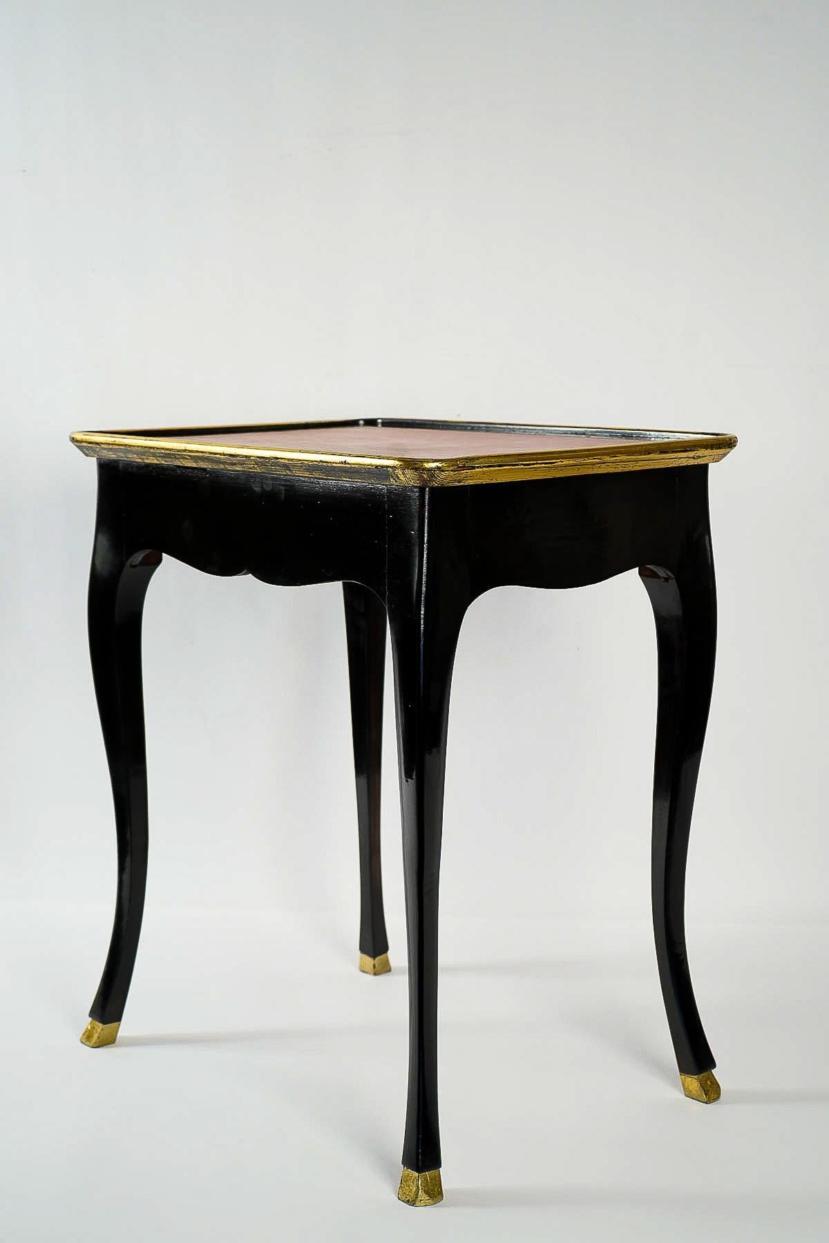 French Louis XV Period, Cabaret Table in Walnut Lacquered, circa 1740-1750 6