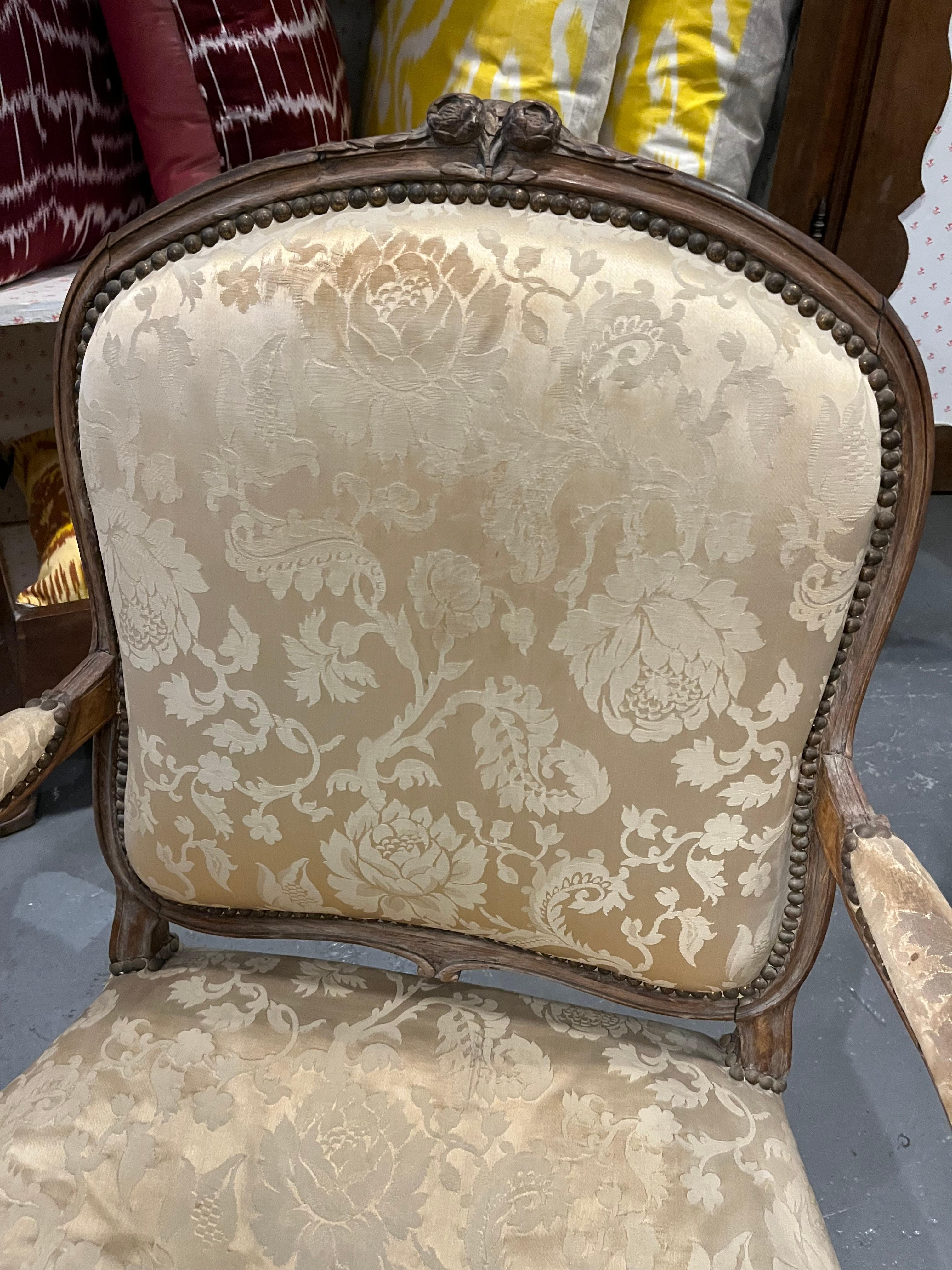 Fauteuil a la Reine francés de época Luis XV en venta 5