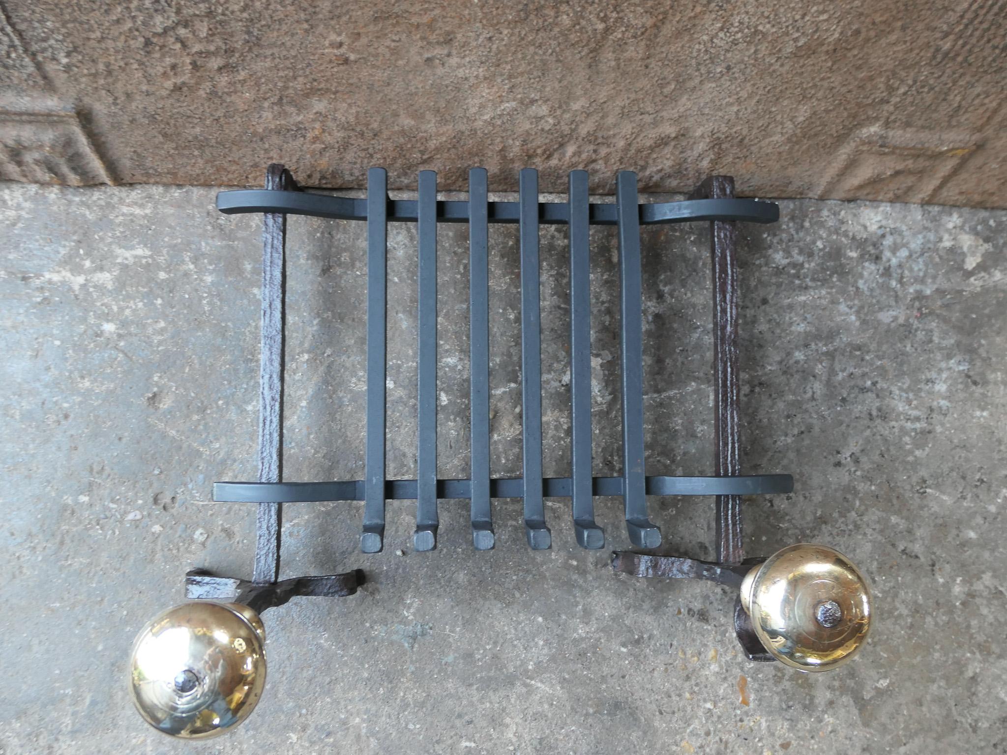 French Louis XV Period Fireplace Grate or Fire Basket, 18th Century For Sale 6